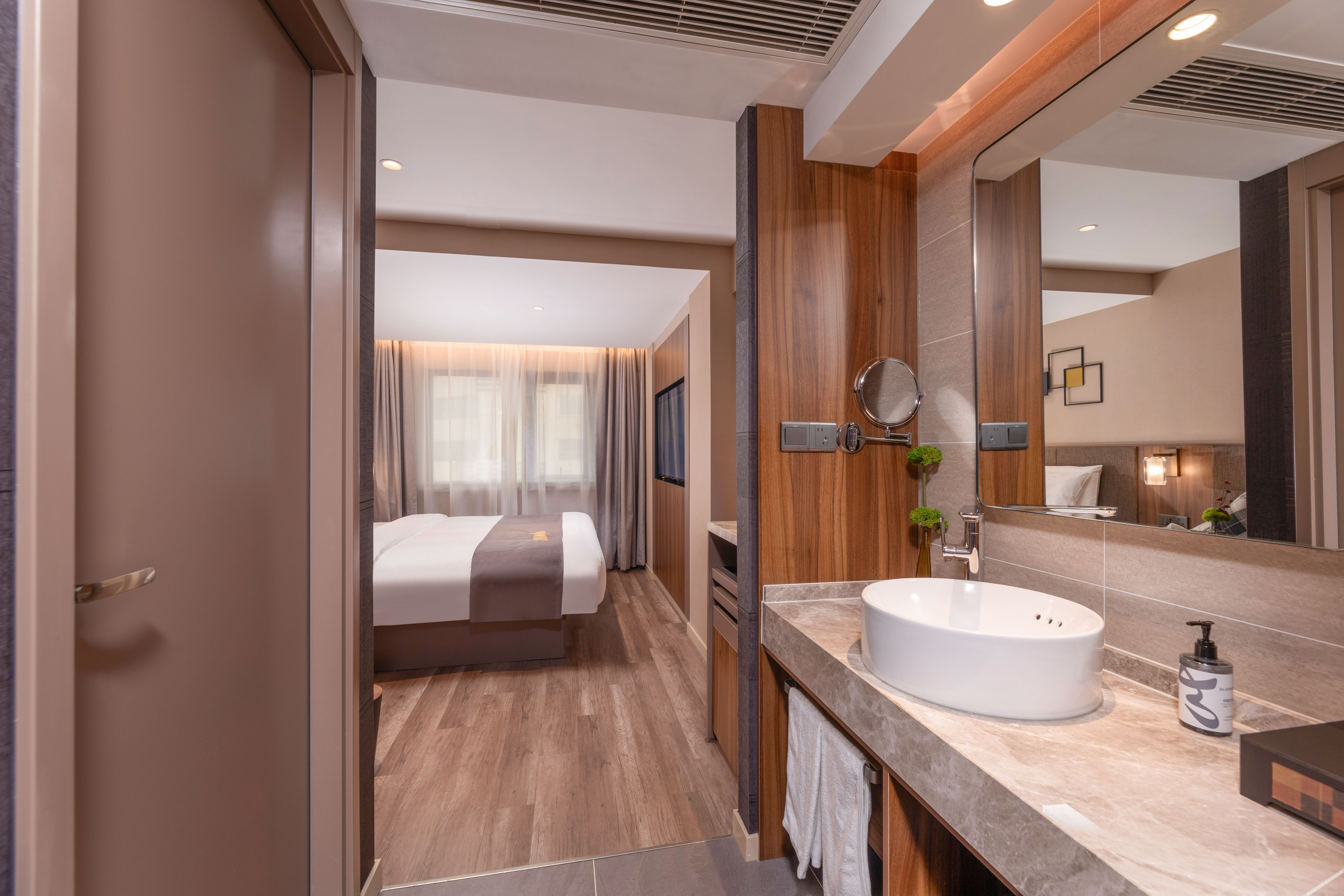 Homeinn Plus Hotel (Kunshan Municipal Government) 3*