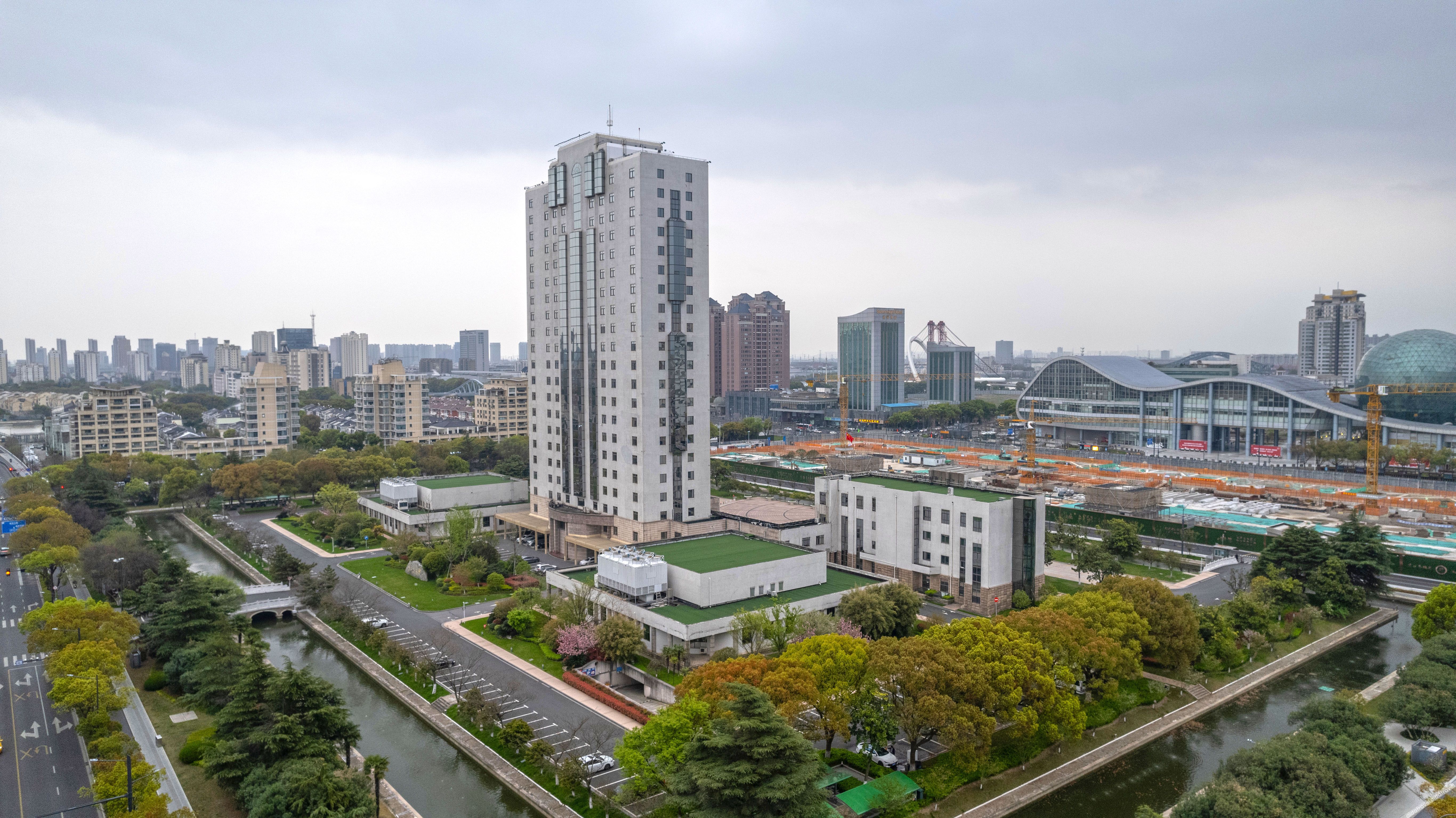 Homeinn Plus Hotel (Kunshan Municipal Government) 3*
