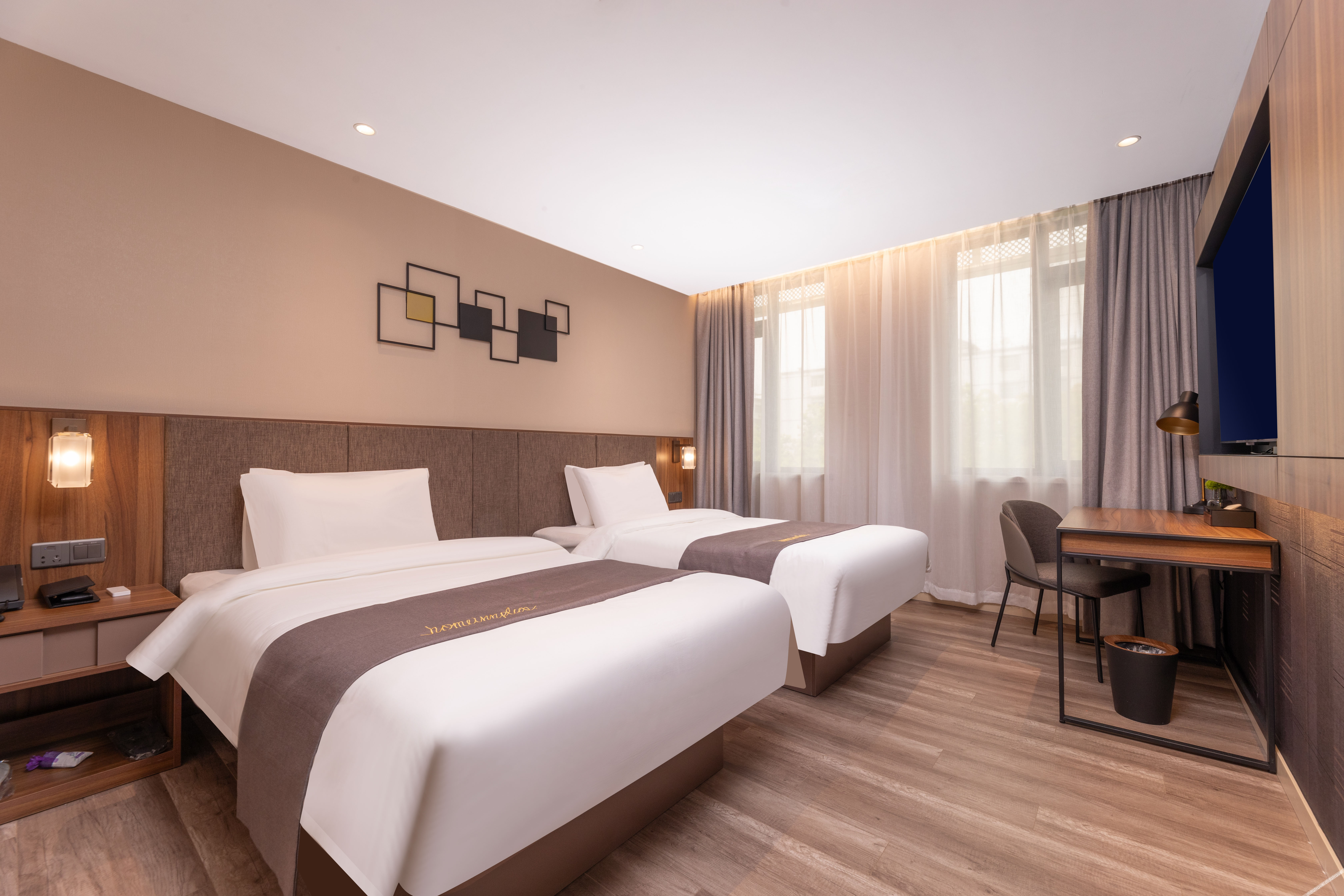Homeinn Plus Hotel (Kunshan Municipal Government) 3*