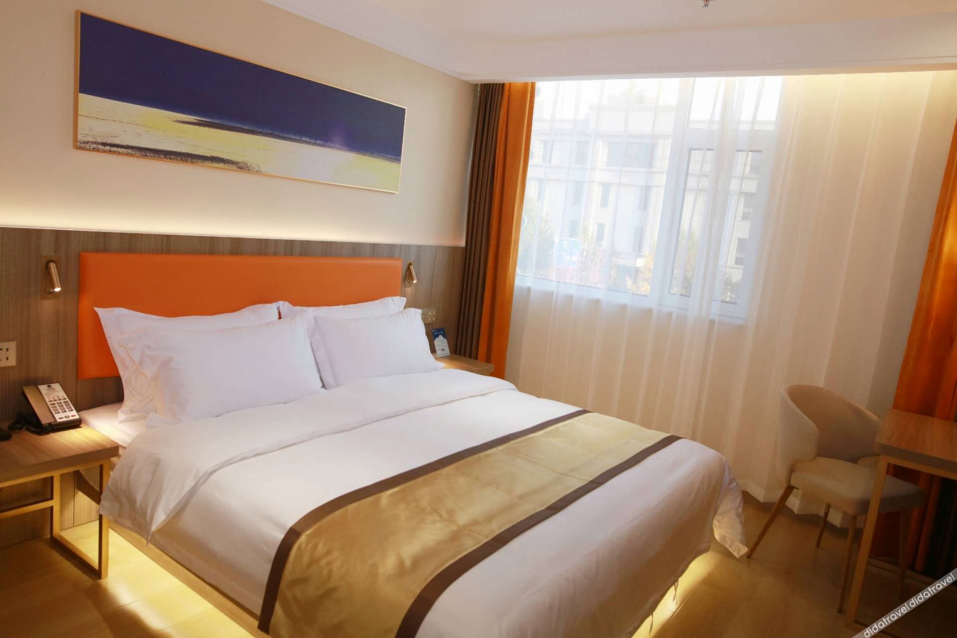 Home Inn Bai Yun Hotel (Qinhuangdao Lulong Hongyi International City Branch) 3*