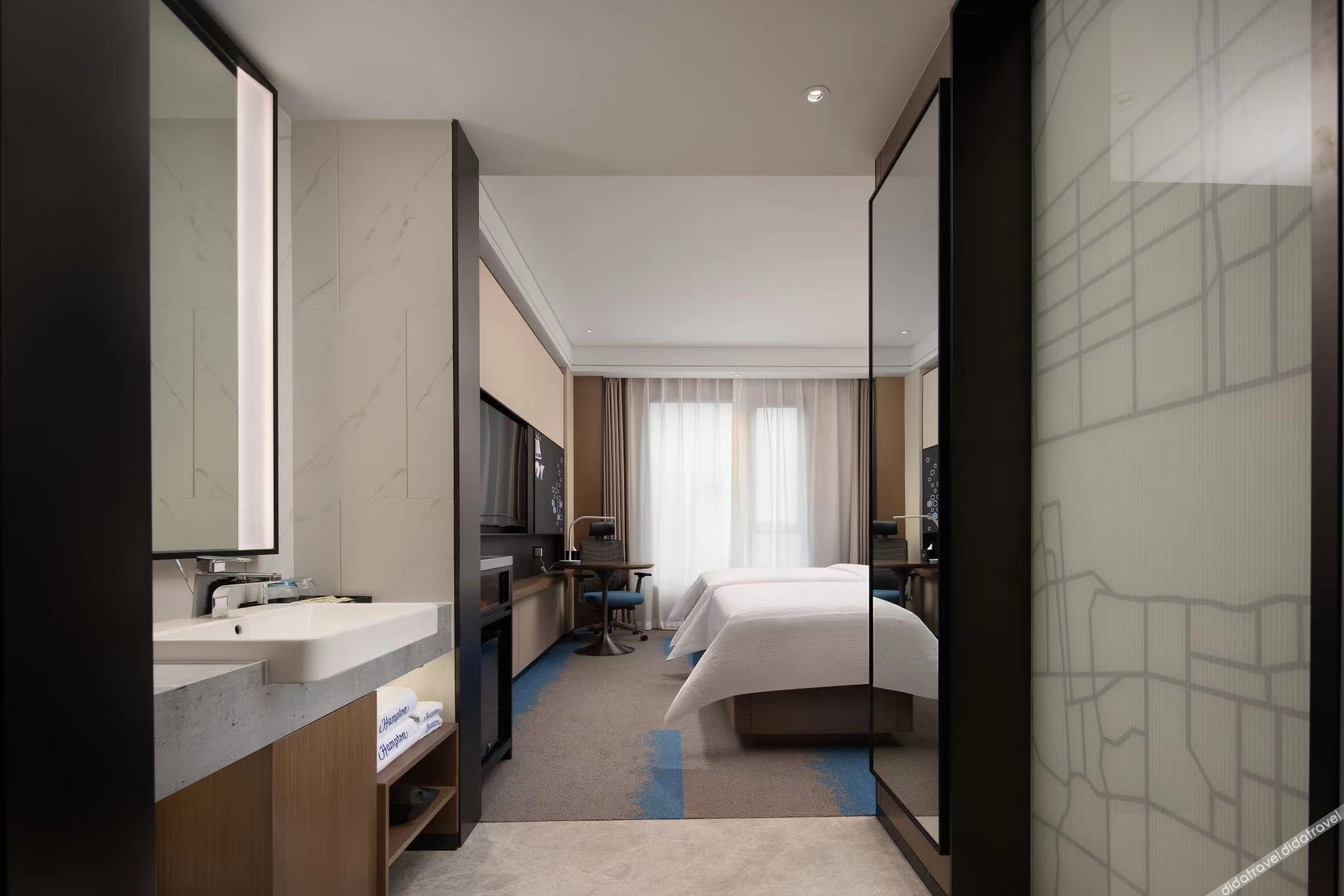 Hampton by Hilton Fengcheng 4*