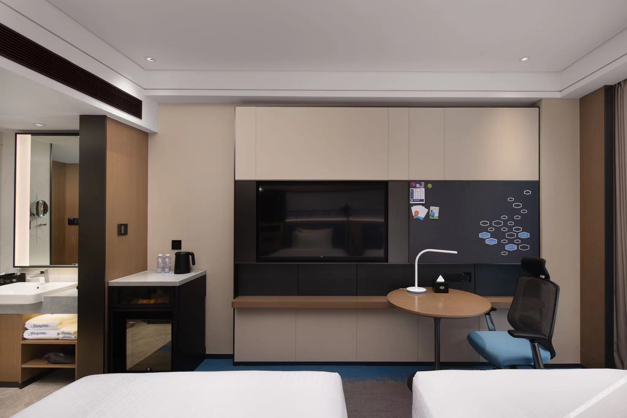 Hampton by Hilton Fengcheng 4*