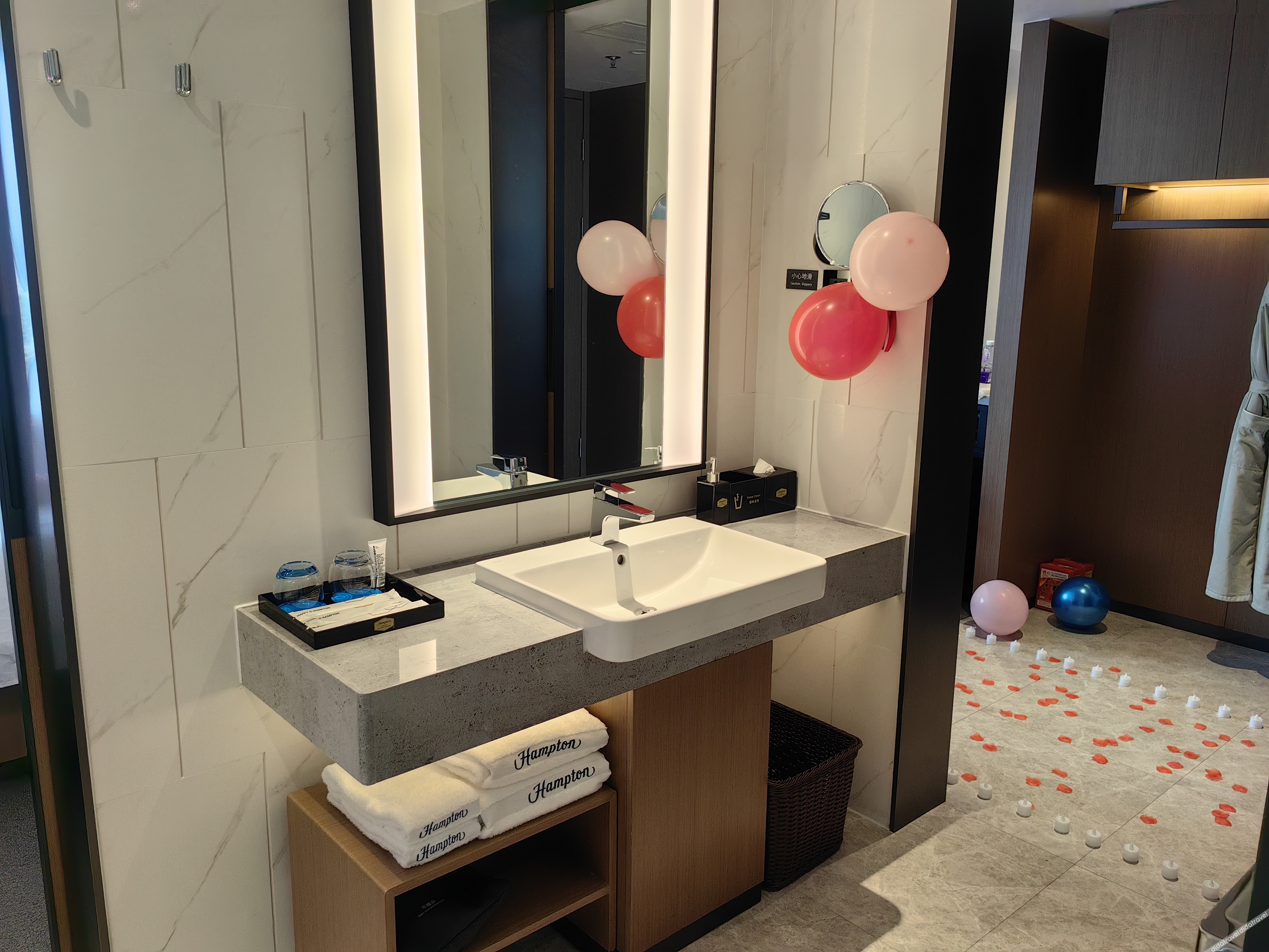 Hampton by Hilton Fengcheng 4*