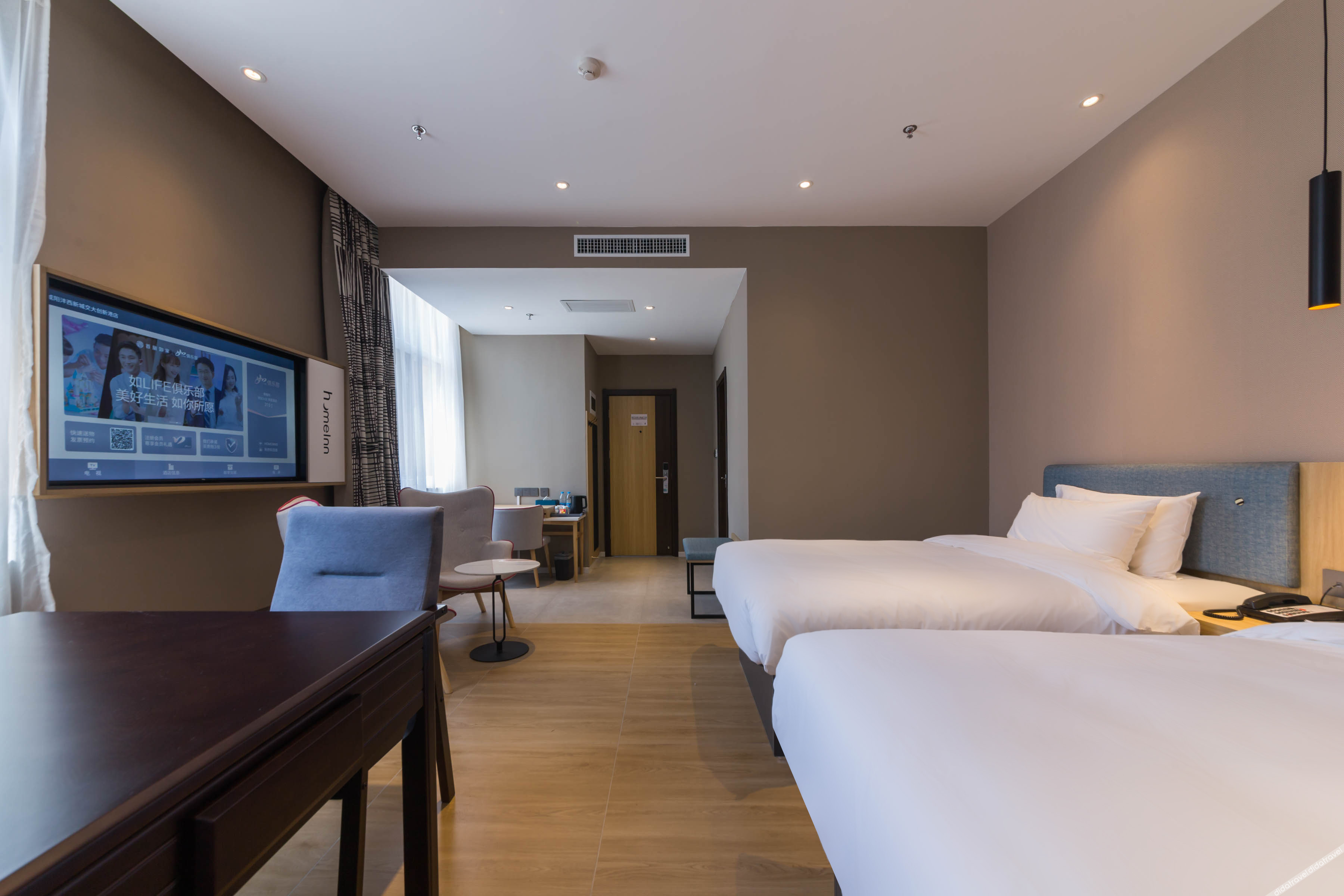 Ease Hotel (Fengxi New City Jiaoda Innovation Port) 2*