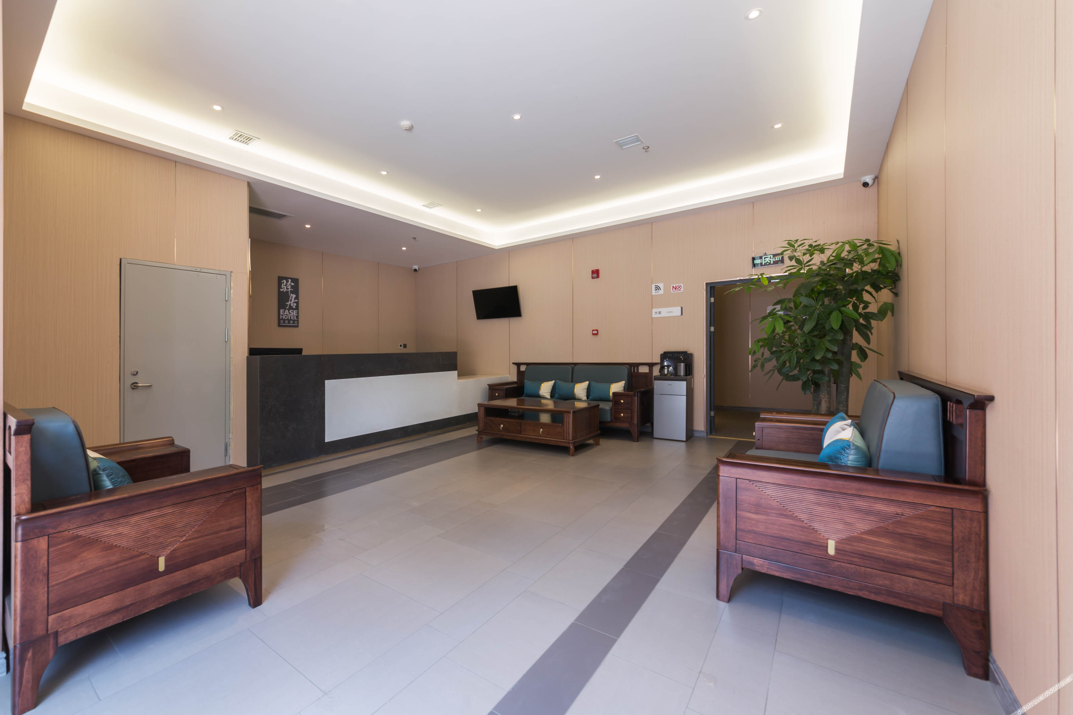 Ease Hotel (Fengxi New City Jiaoda Innovation Port) 2*