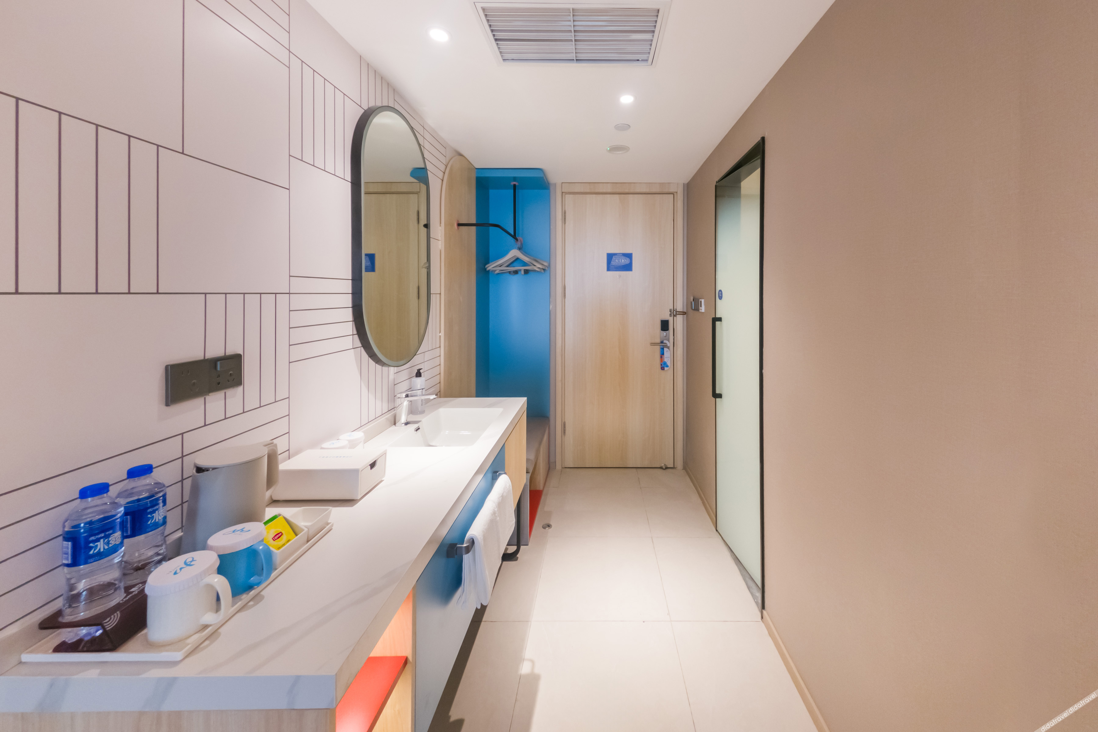 Home Inn Neo (Chongqing Chongqing Medical Affiliated No.1 Hospital Yuanjiagang Subway Station) 3*