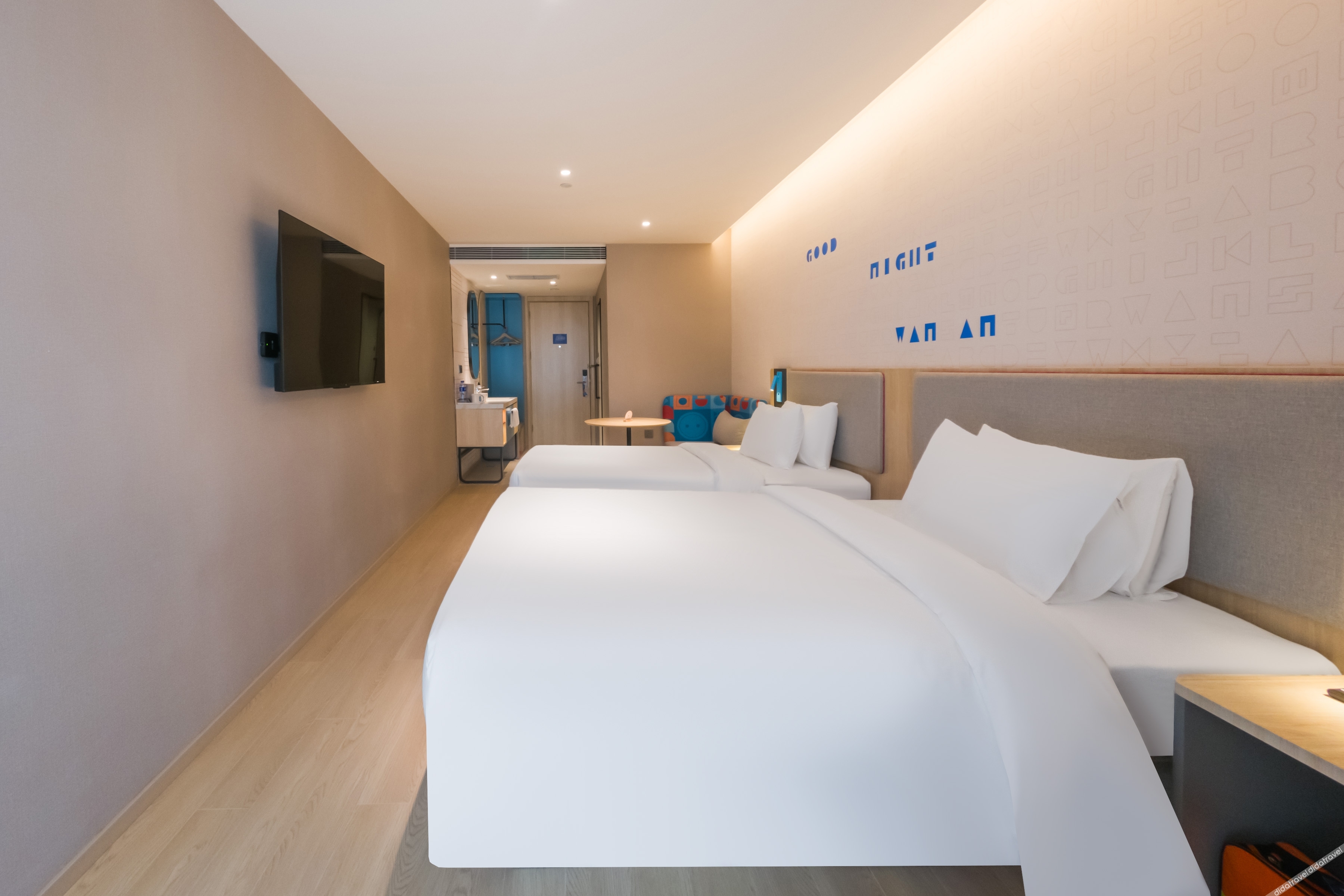 Home Inn Neo (Chongqing Chongqing Medical Affiliated No.1 Hospital Yuanjiagang Subway Station) 3*