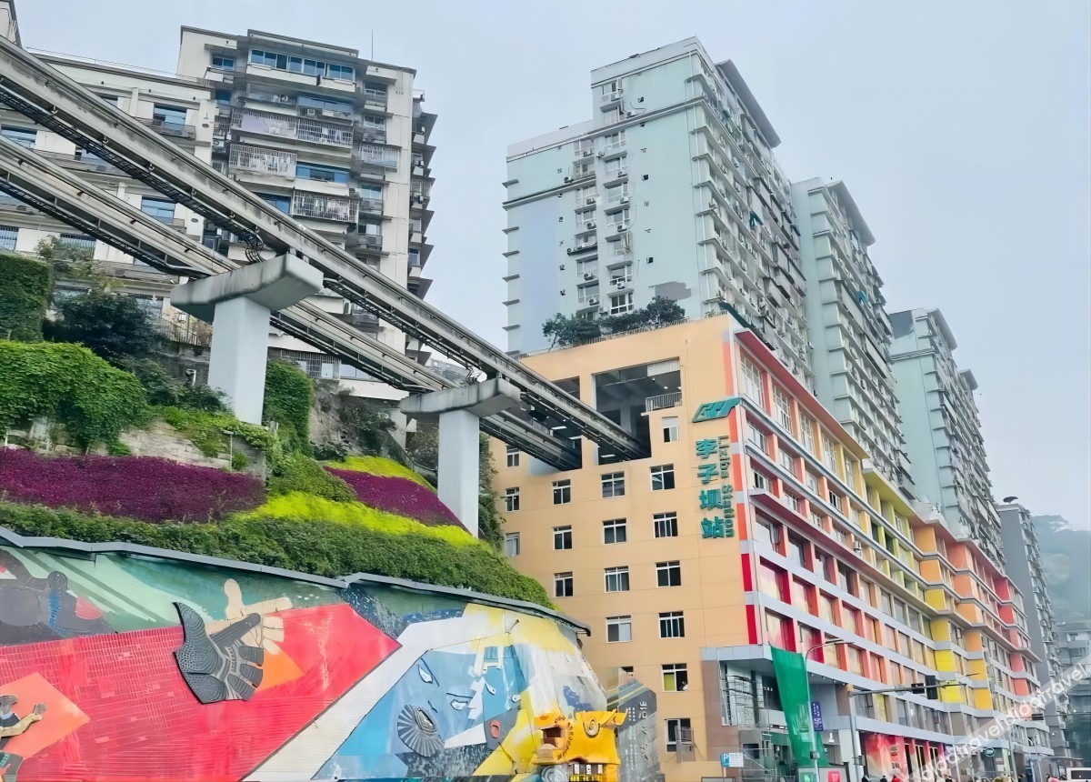 Home Inn Neo (Chongqing Chongqing Medical Affiliated No.1 Hospital Yuanjiagang Subway Station) 3*