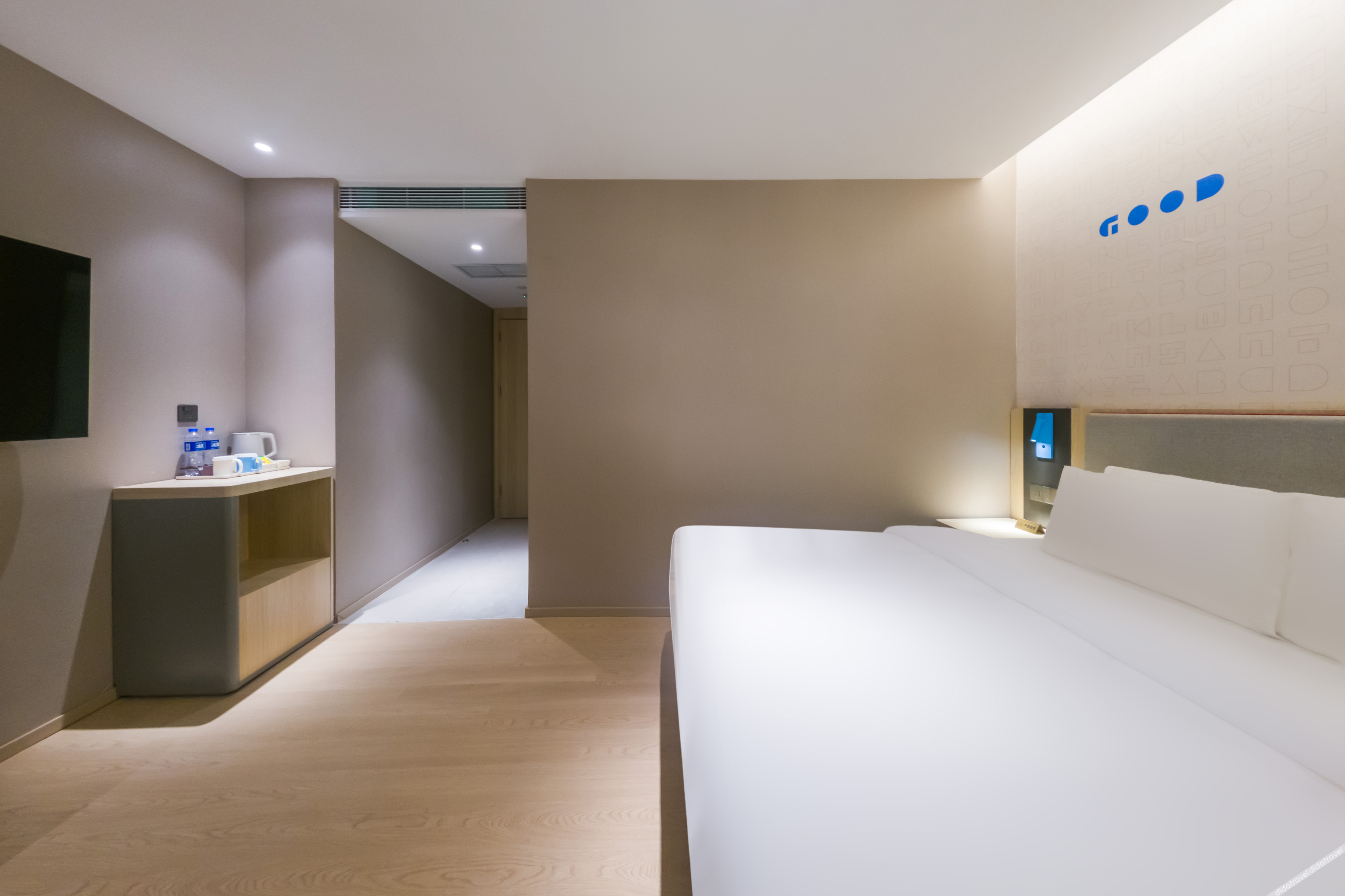 Home Inn Neo (Chongqing Chongqing Medical Affiliated No.1 Hospital Yuanjiagang Subway Station) 3*