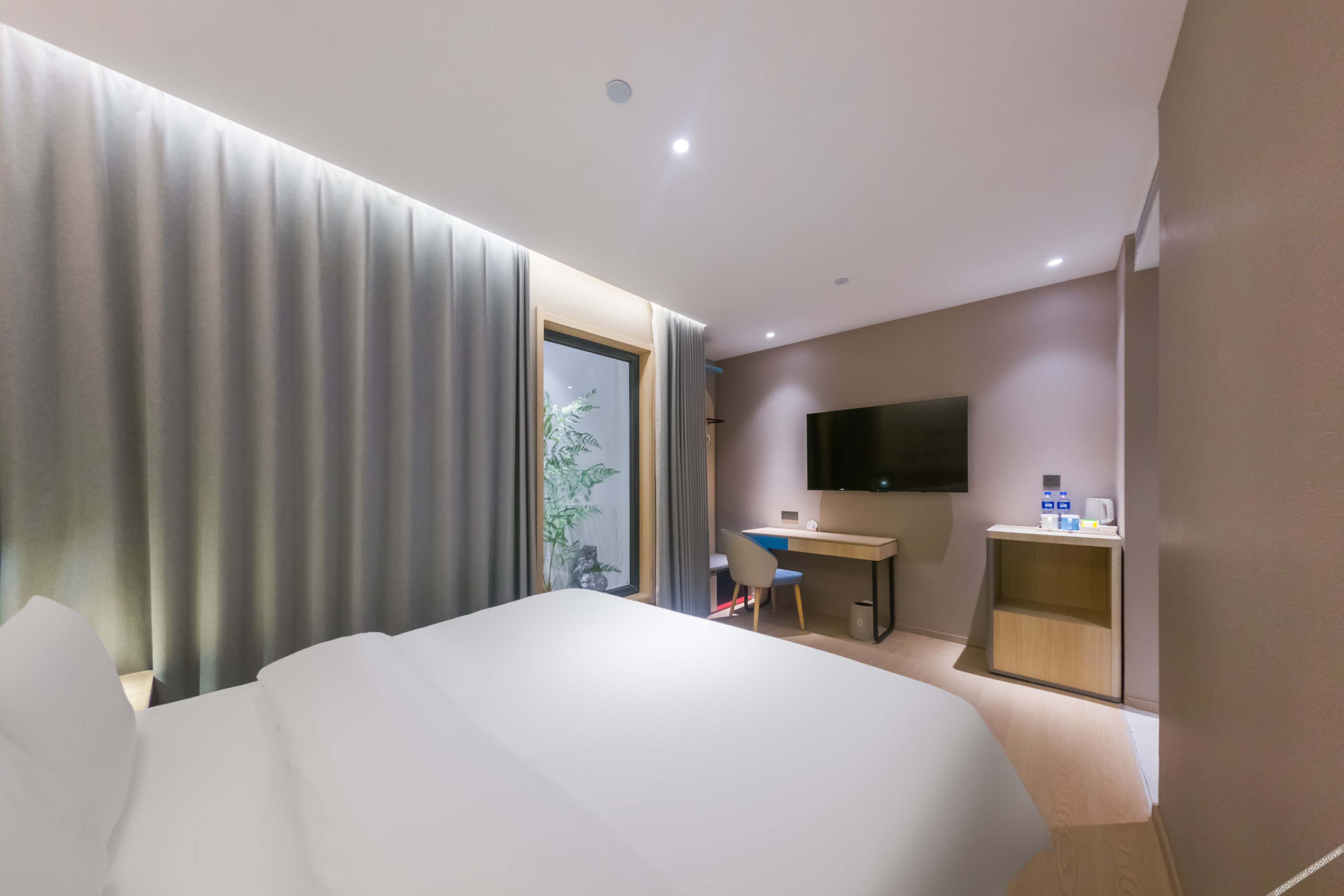 Home Inn Neo (Chongqing Chongqing Medical Affiliated No.1 Hospital Yuanjiagang Subway Station) 3*