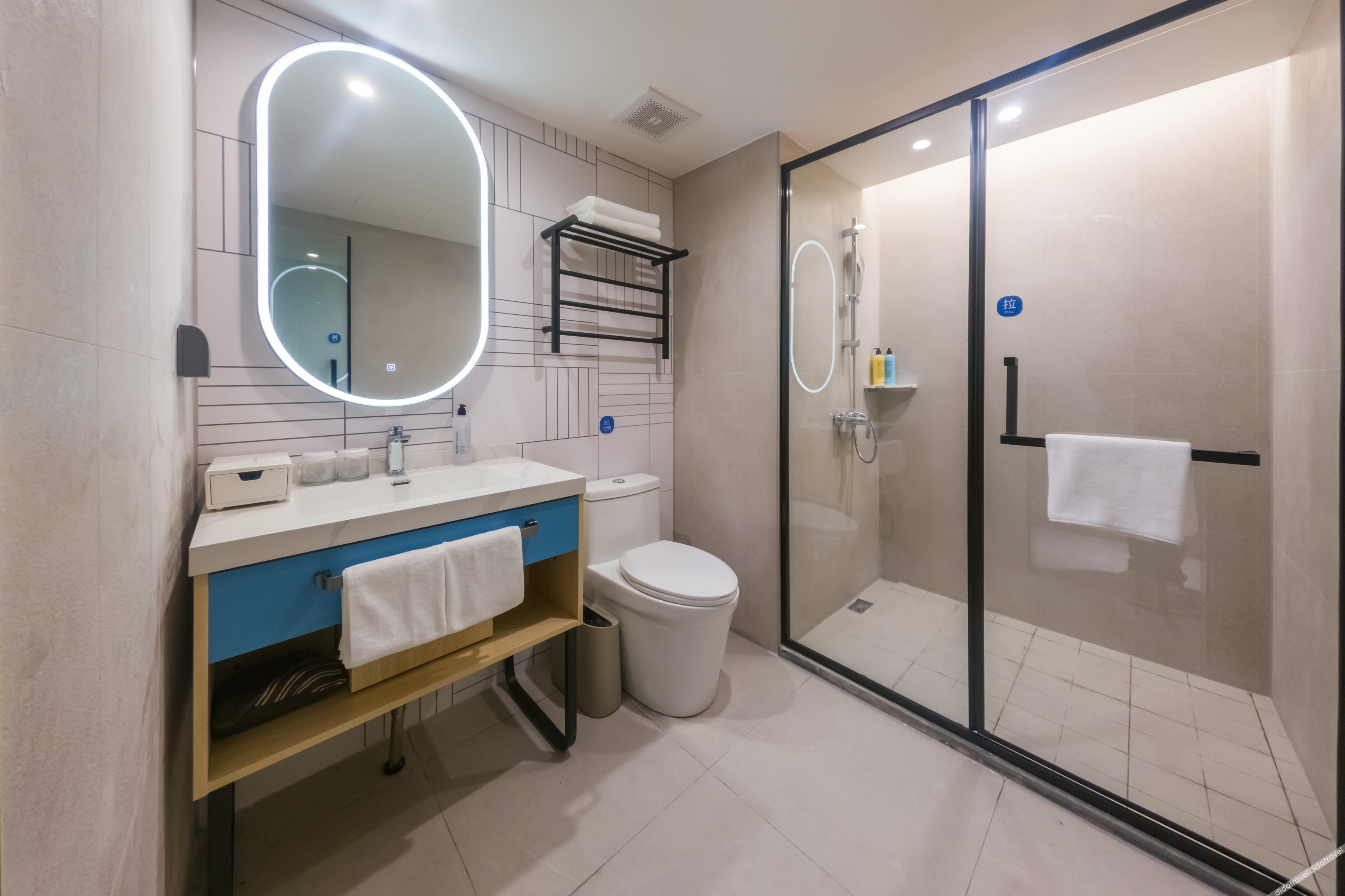 Home Inn Neo (Chongqing Chongqing Medical Affiliated No.1 Hospital Yuanjiagang Subway Station) 3*