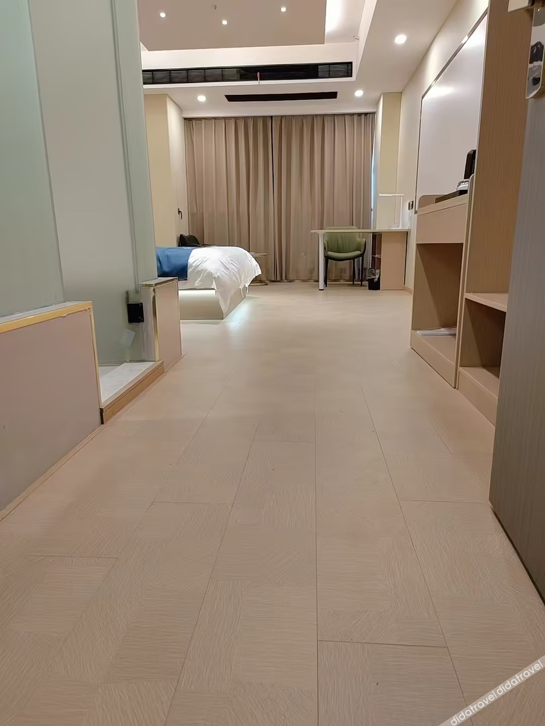 Home Inn Huaxuan Collection Hotel (Hefei Zhongxiang Plaza Binhu Hospital) 2*