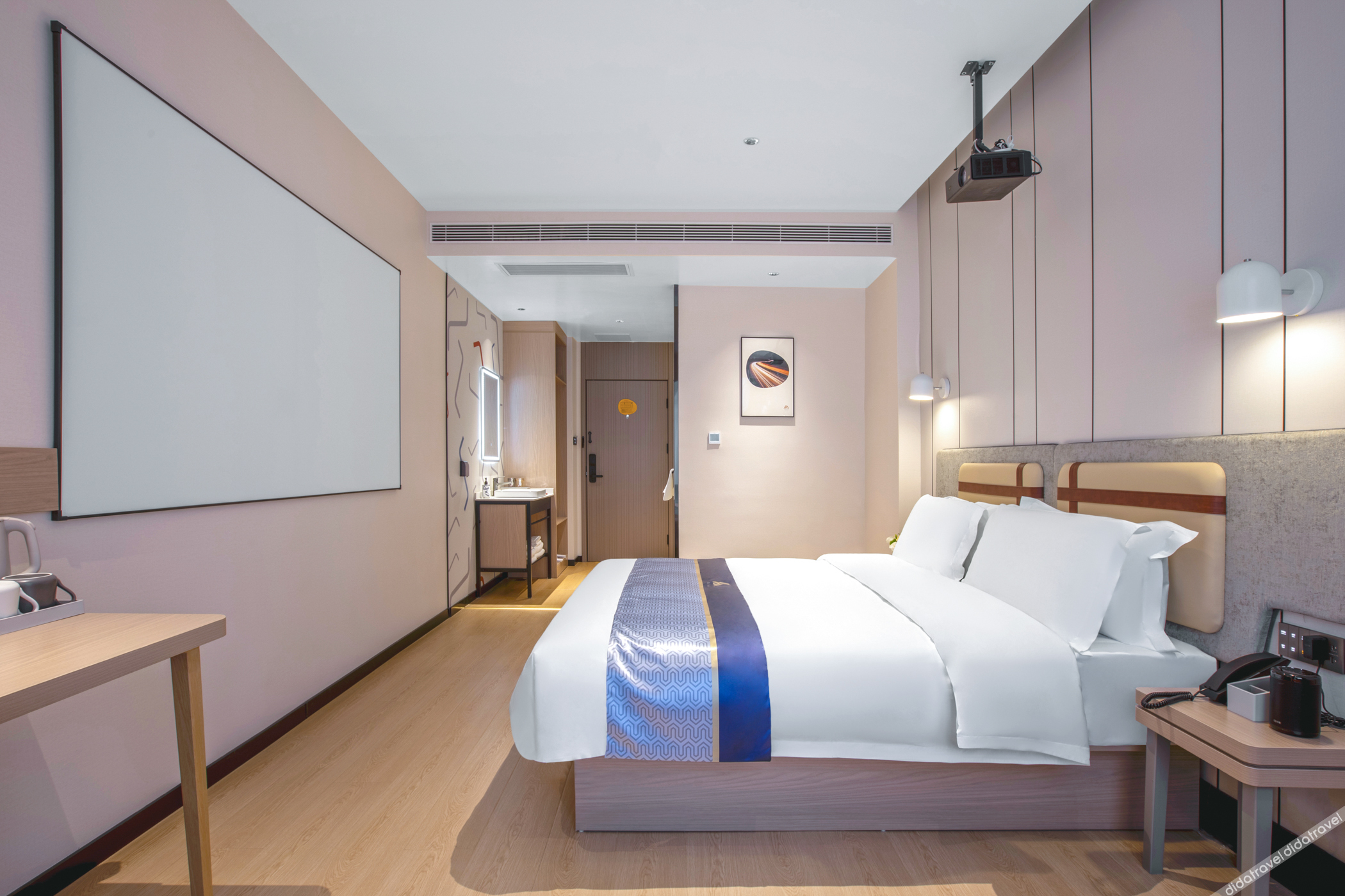 Aifeel Hotel (Jinzhong Yuci Dingyang Wanda Plaza) 3*