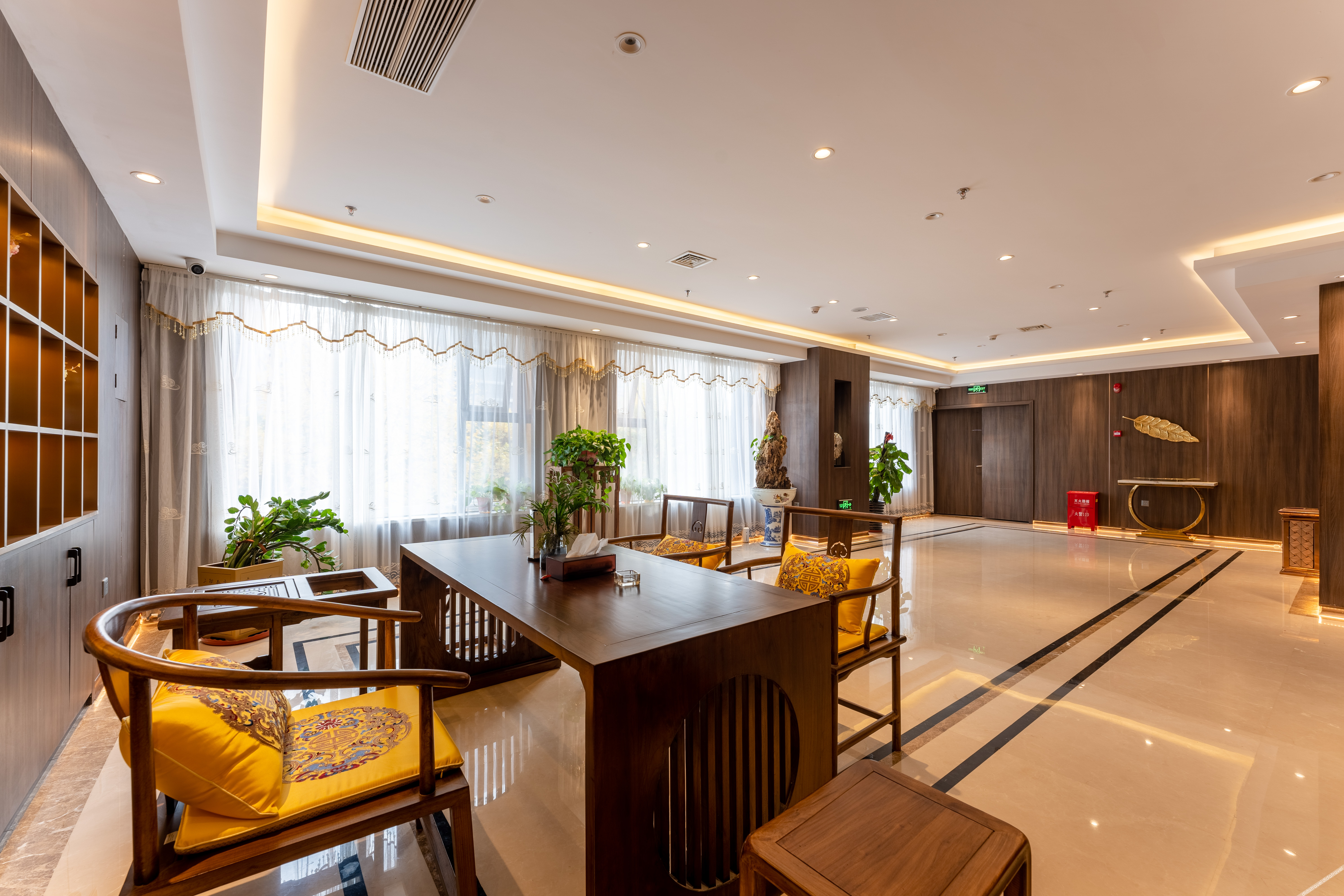Home Inn Baiyun Hotel 3*