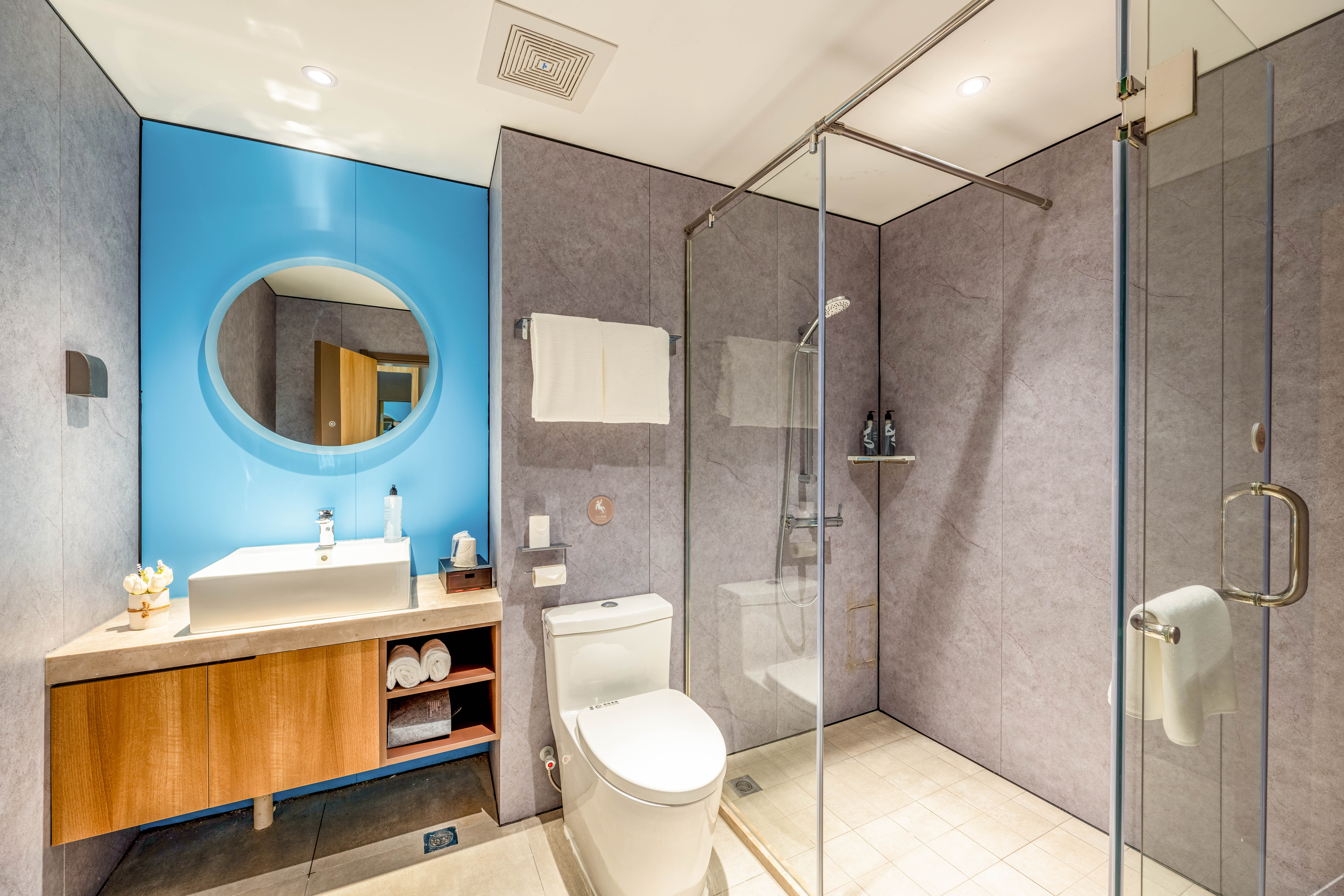 Home Inn NEO-Wenchang Wennan Old Street Confucian Temple Yanjiang Road Branch 2*