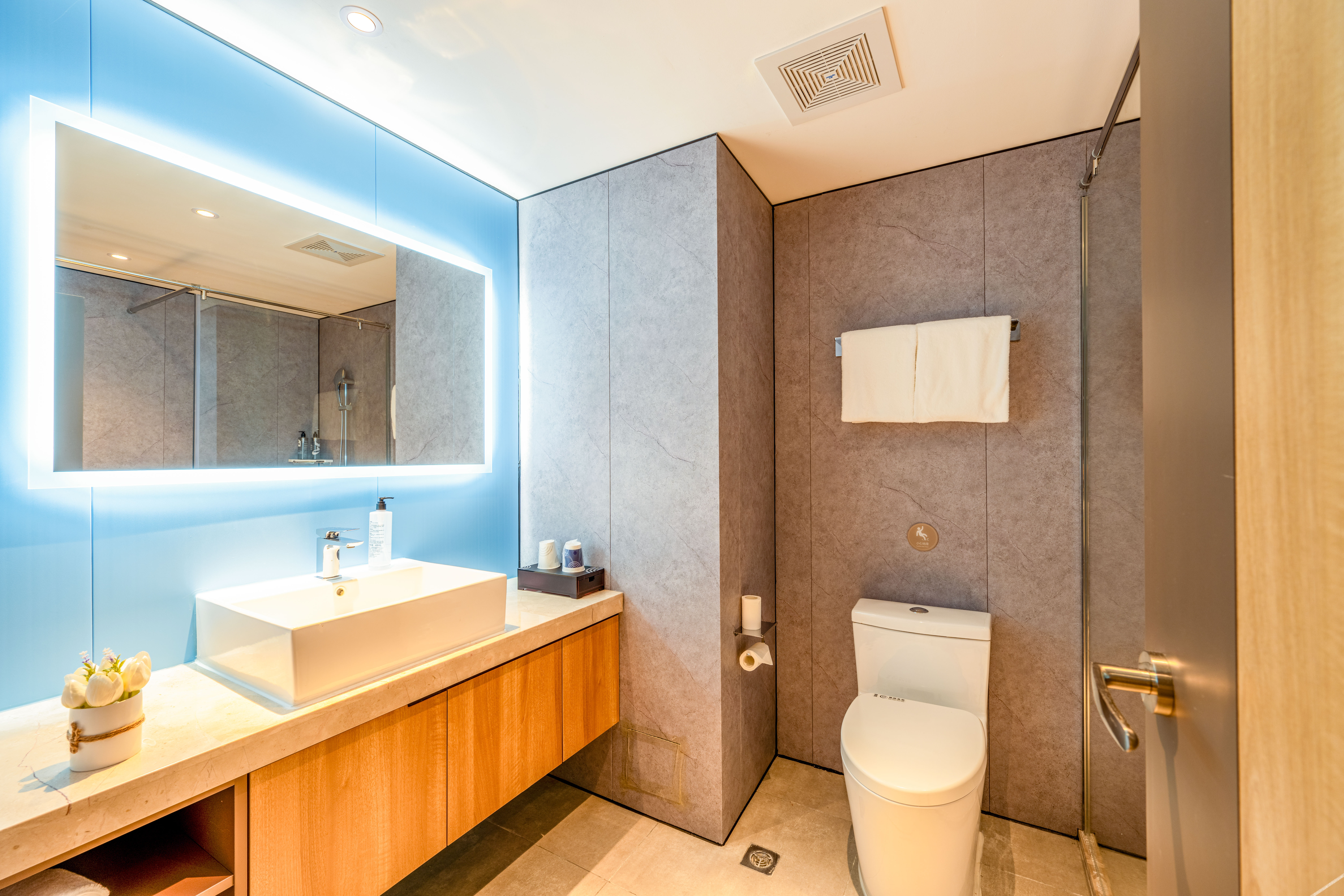 Home Inn NEO-Wenchang Wennan Old Street Confucian Temple Yanjiang Road Branch 2*