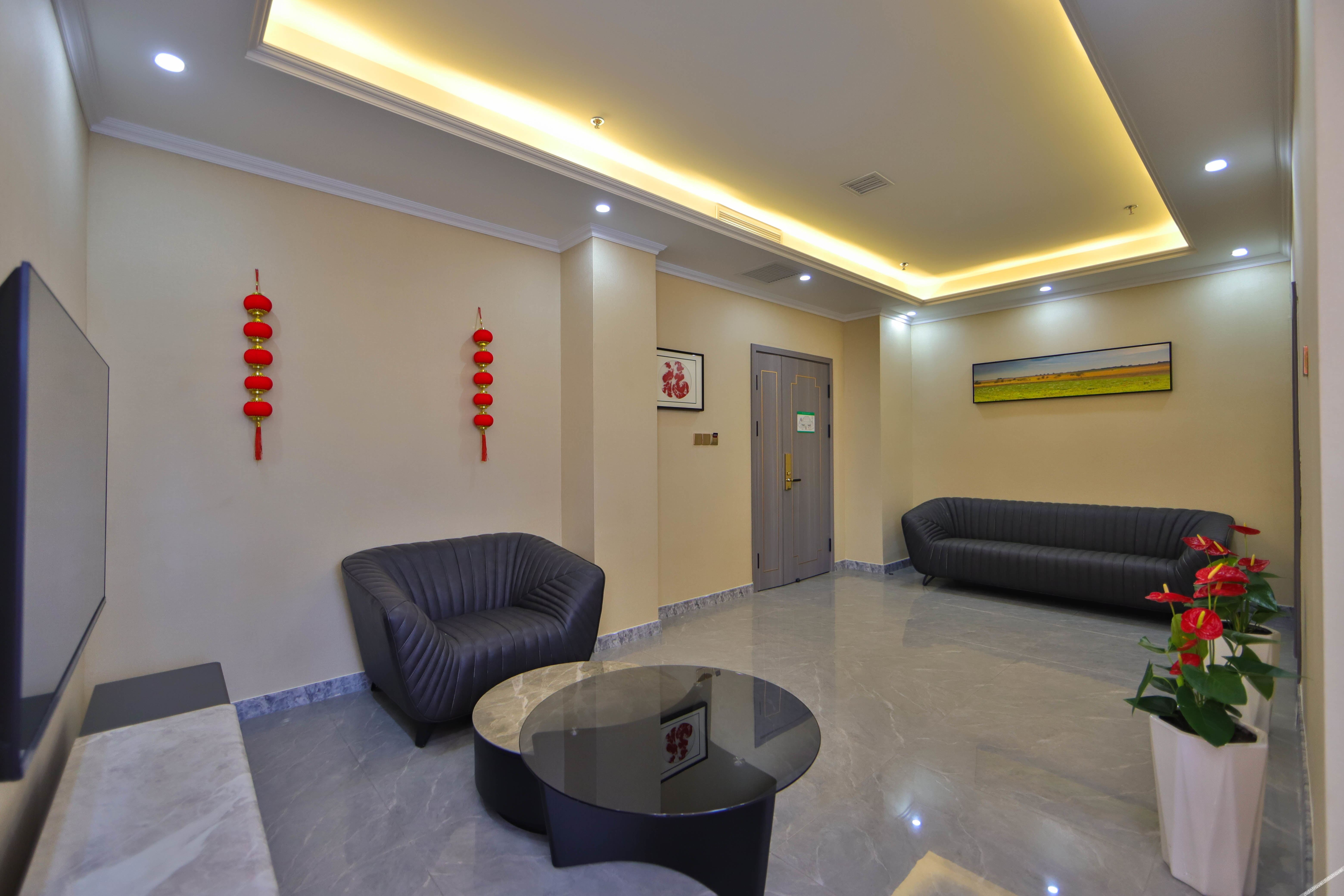 Home Inn Huaxuan Collection Hotel (Dehui West Railway Station) 3*