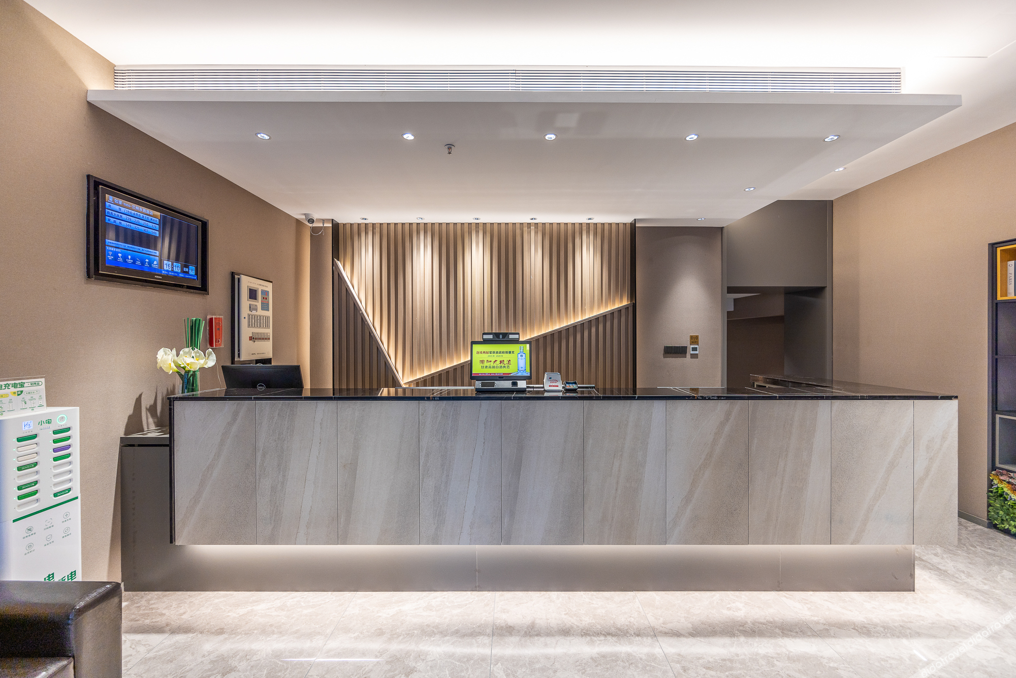Homeinn Selected Hotel (Lanzhou Yongchang Road Zhangye Road Pedestrian Street) 3*