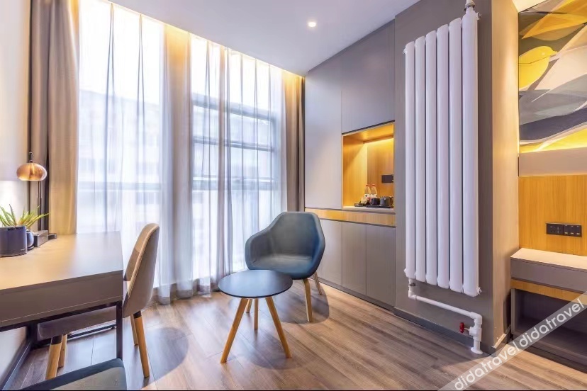 Homeinn Selected Hotel (Lanzhou Yongchang Road Zhangye Road Pedestrian Street) 3*