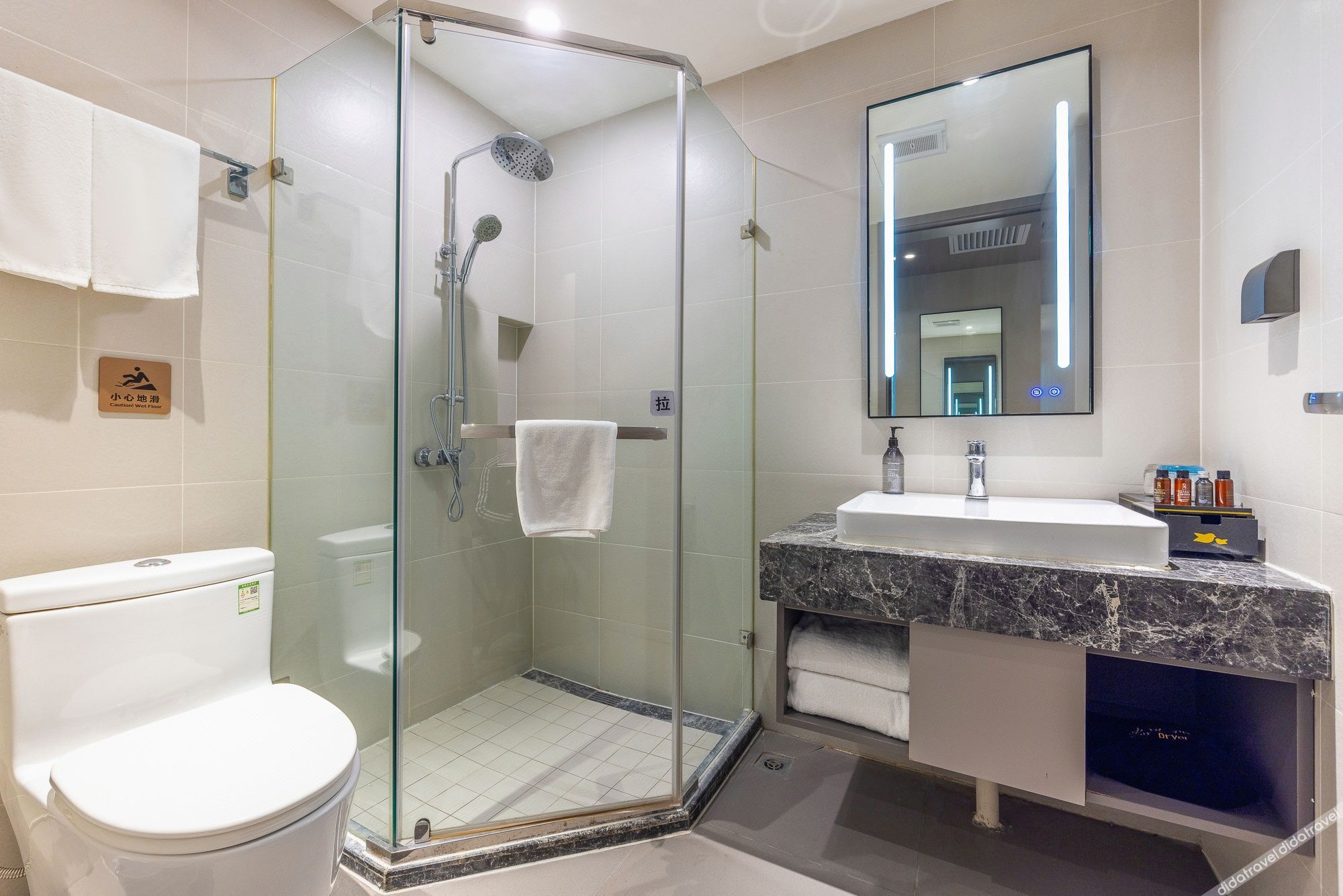 Homeinn Selected Hotel (Lanzhou Yongchang Road Zhangye Road Pedestrian Street) 3*