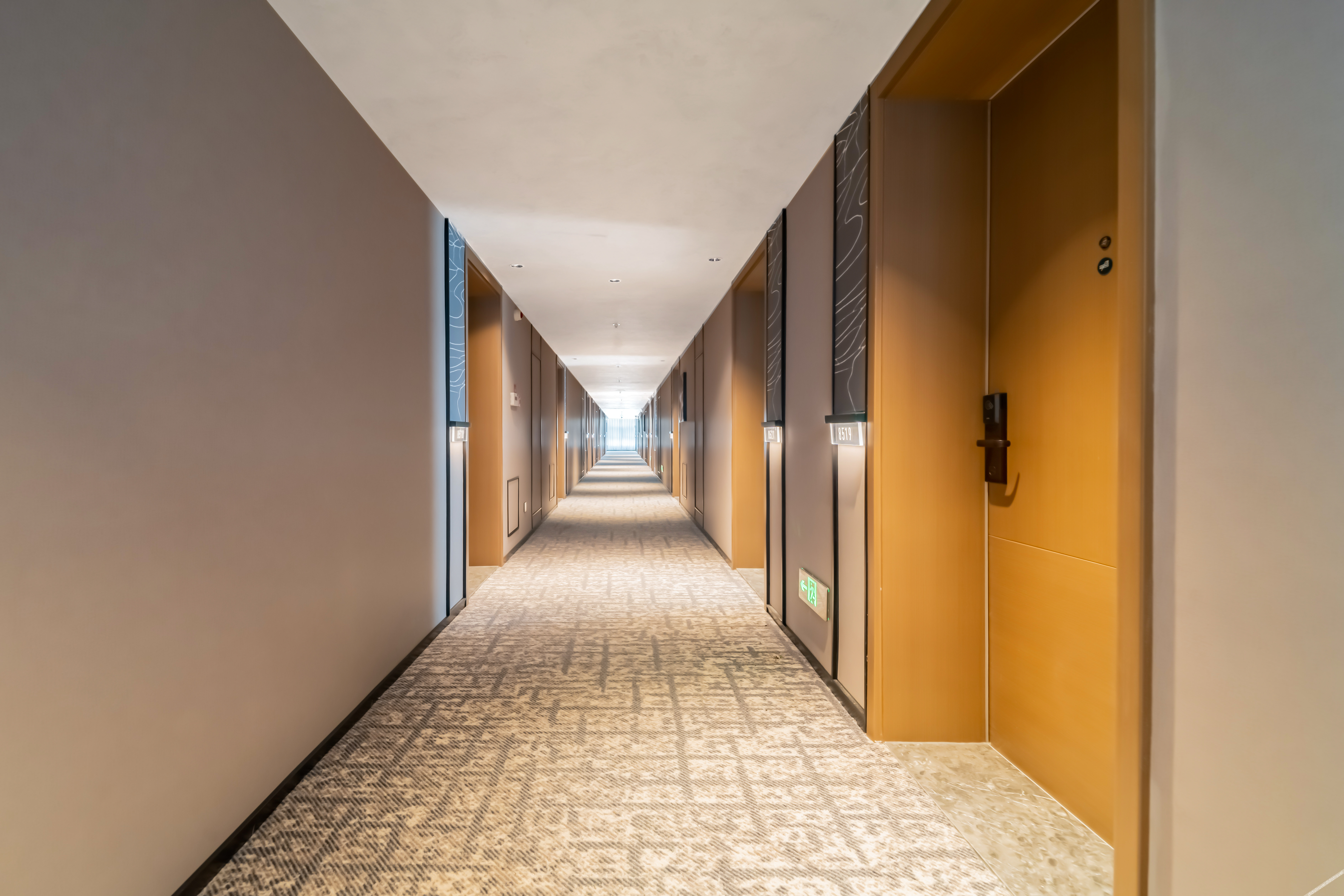 Changchun Jingyuetan Park Nongboyuan Metro Station Atour Hotel 4*