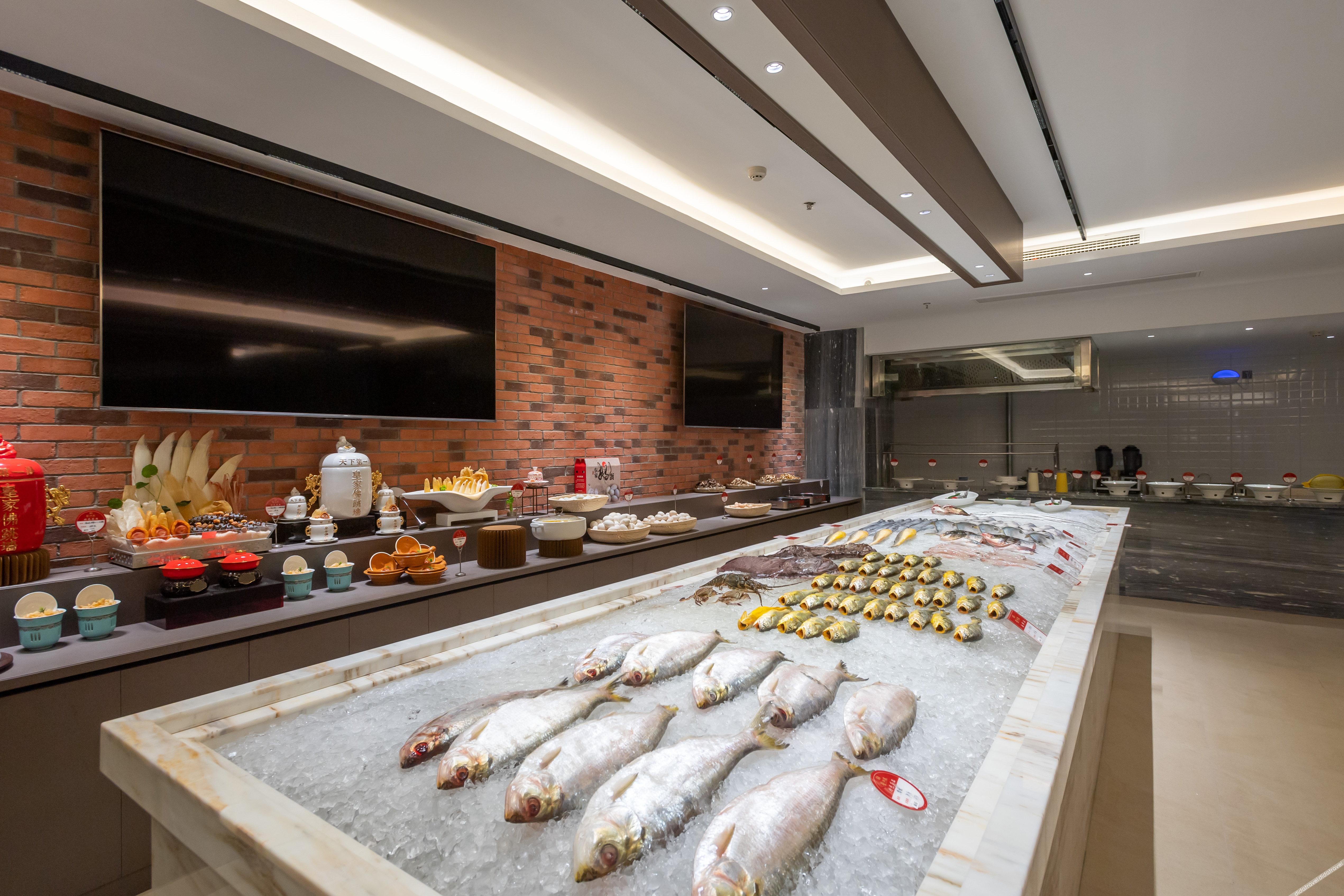 Vienna Hotel (Jiangyin Zhouzhuang Branch) 3*