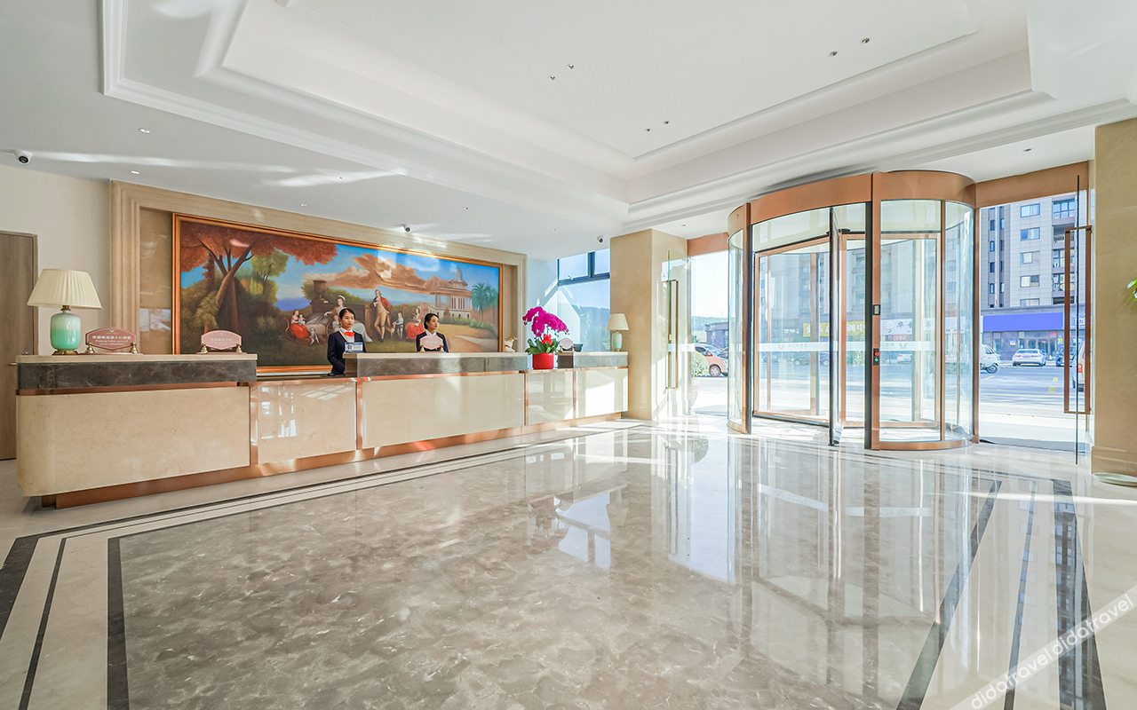 Vienna Hotel (Jiangyin Zhouzhuang Branch) 3*