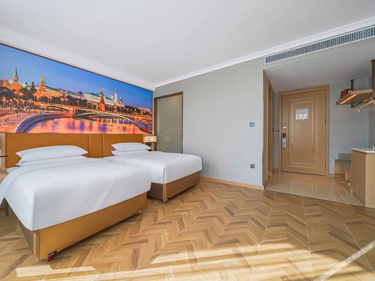 Vienna Hotel (Jiangyin Zhouzhuang Branch) 3*