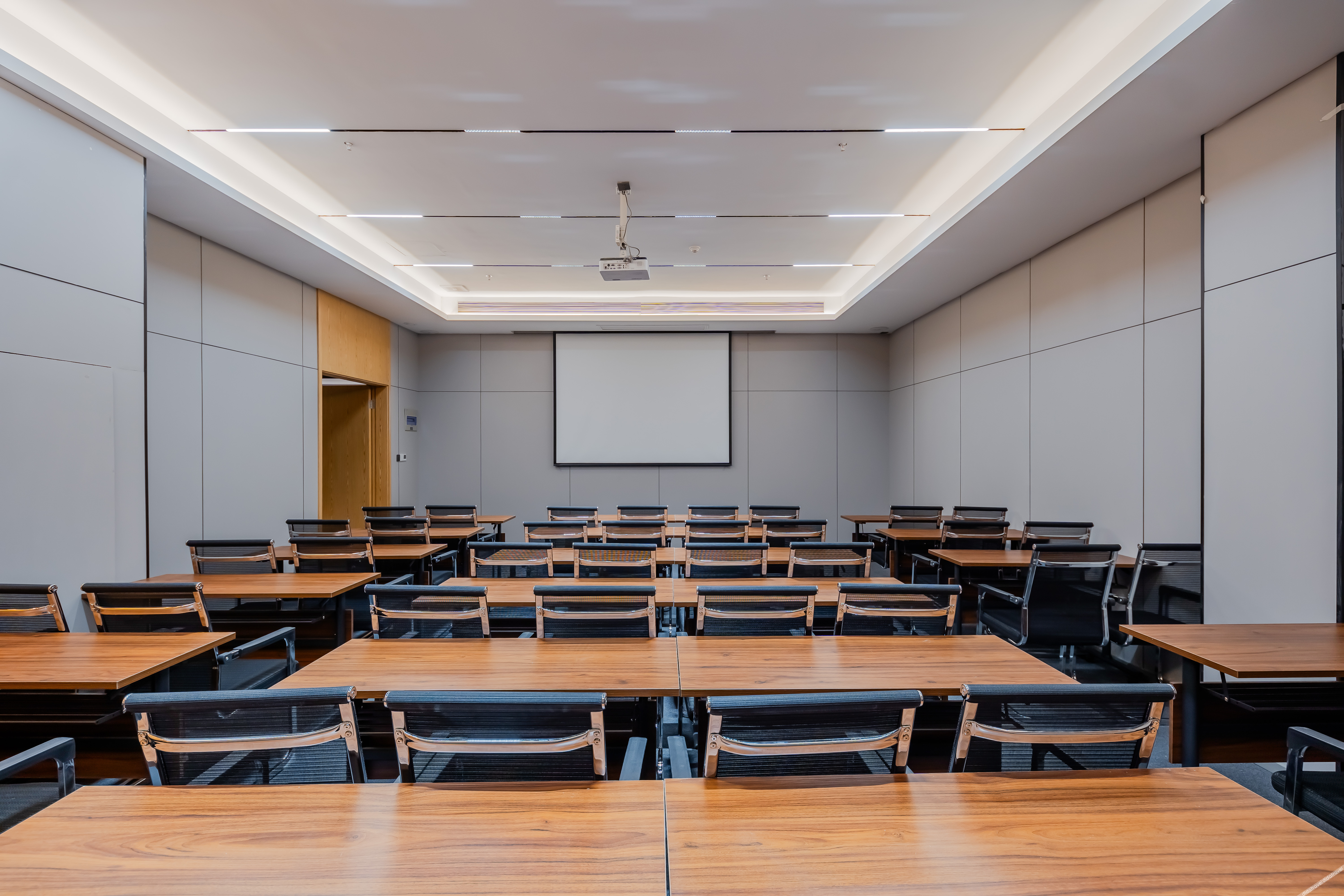 Homeinn Selected Hotel (Nanjing Zhongcai Logistics Dongqi Road Metro Station) 3*