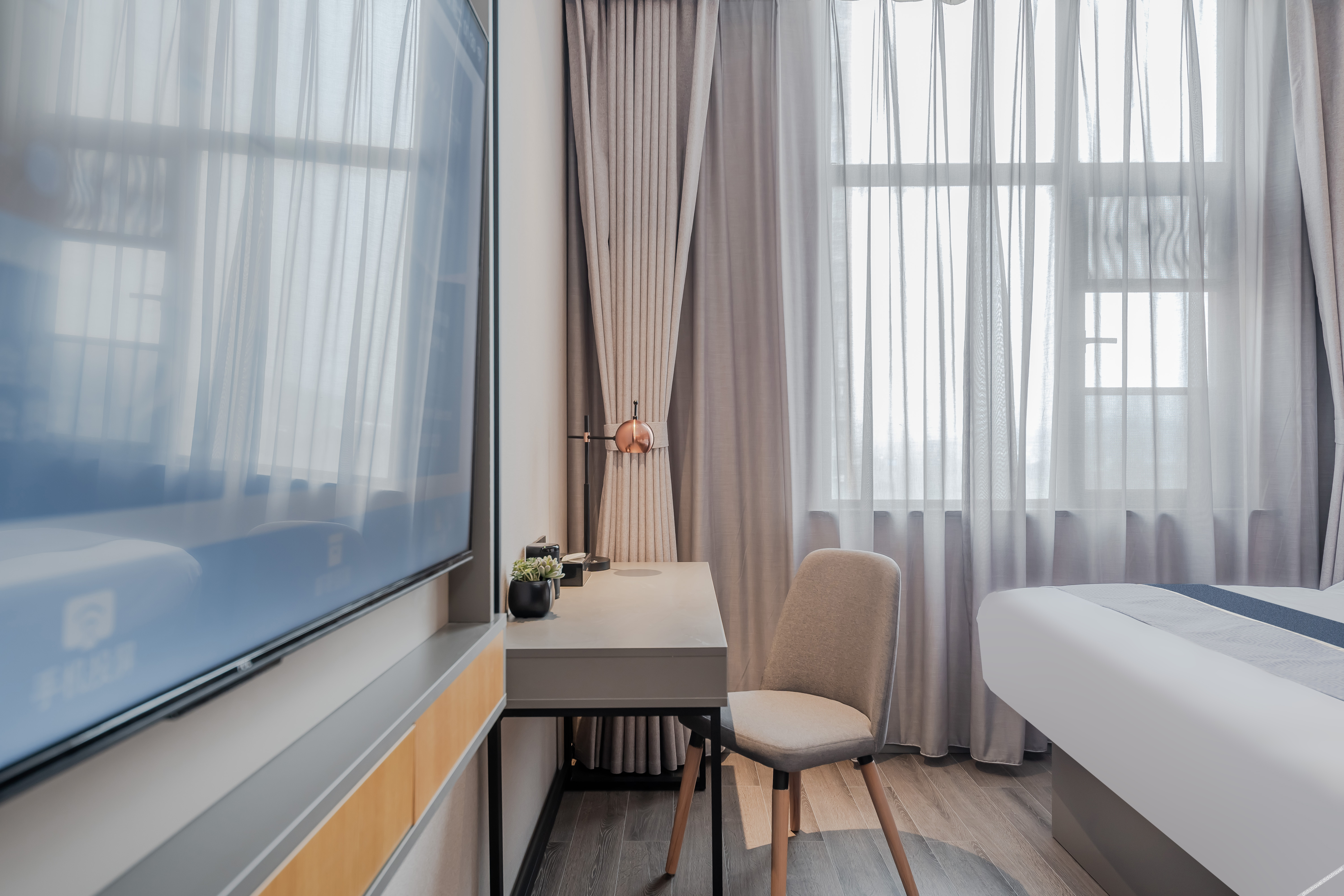 Homeinn Selected Hotel (Nanjing Zhongcai Logistics Dongqi Road Metro Station) 3*