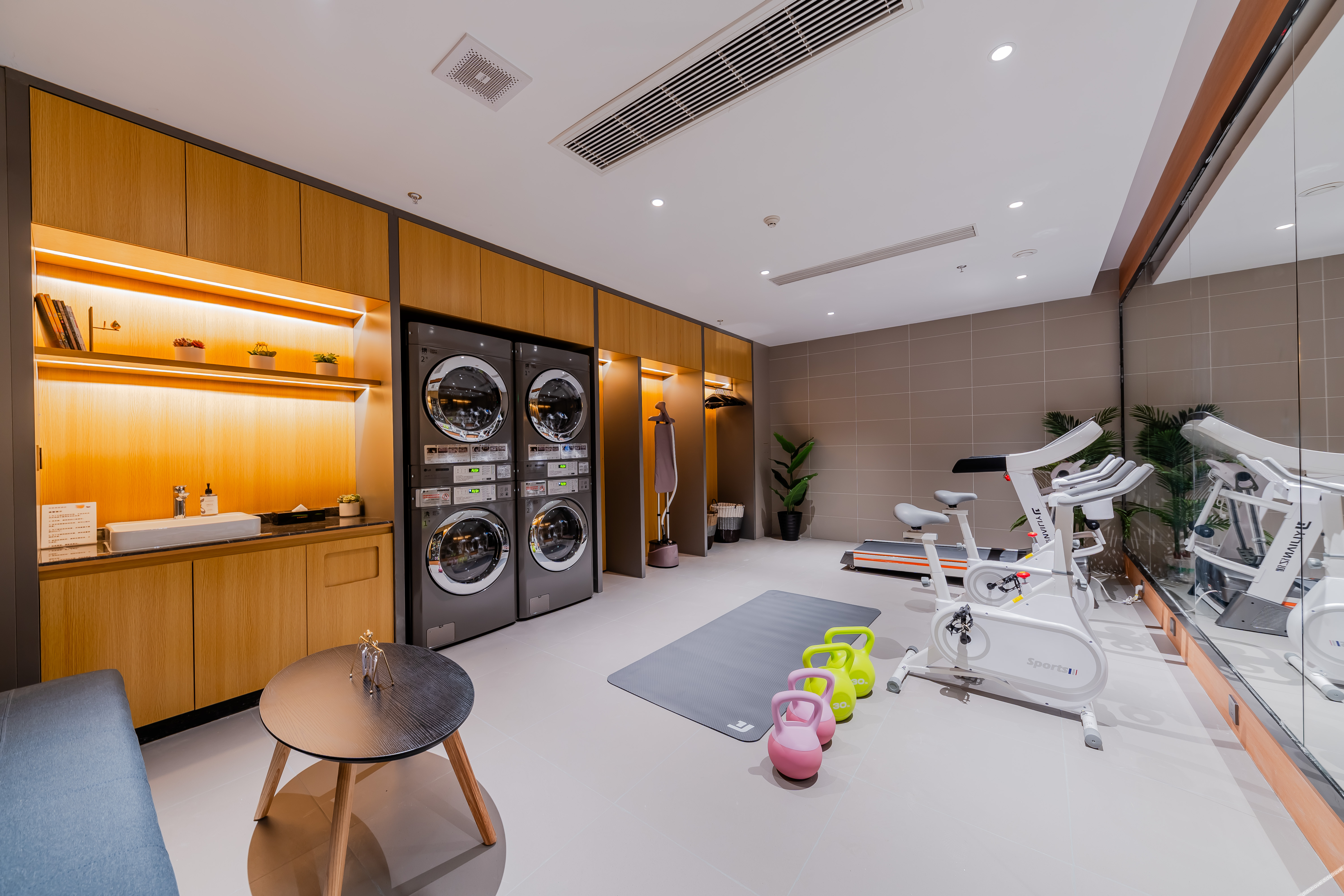 Homeinn Selected Hotel (Nanjing Zhongcai Logistics Dongqi Road Metro Station) 3*