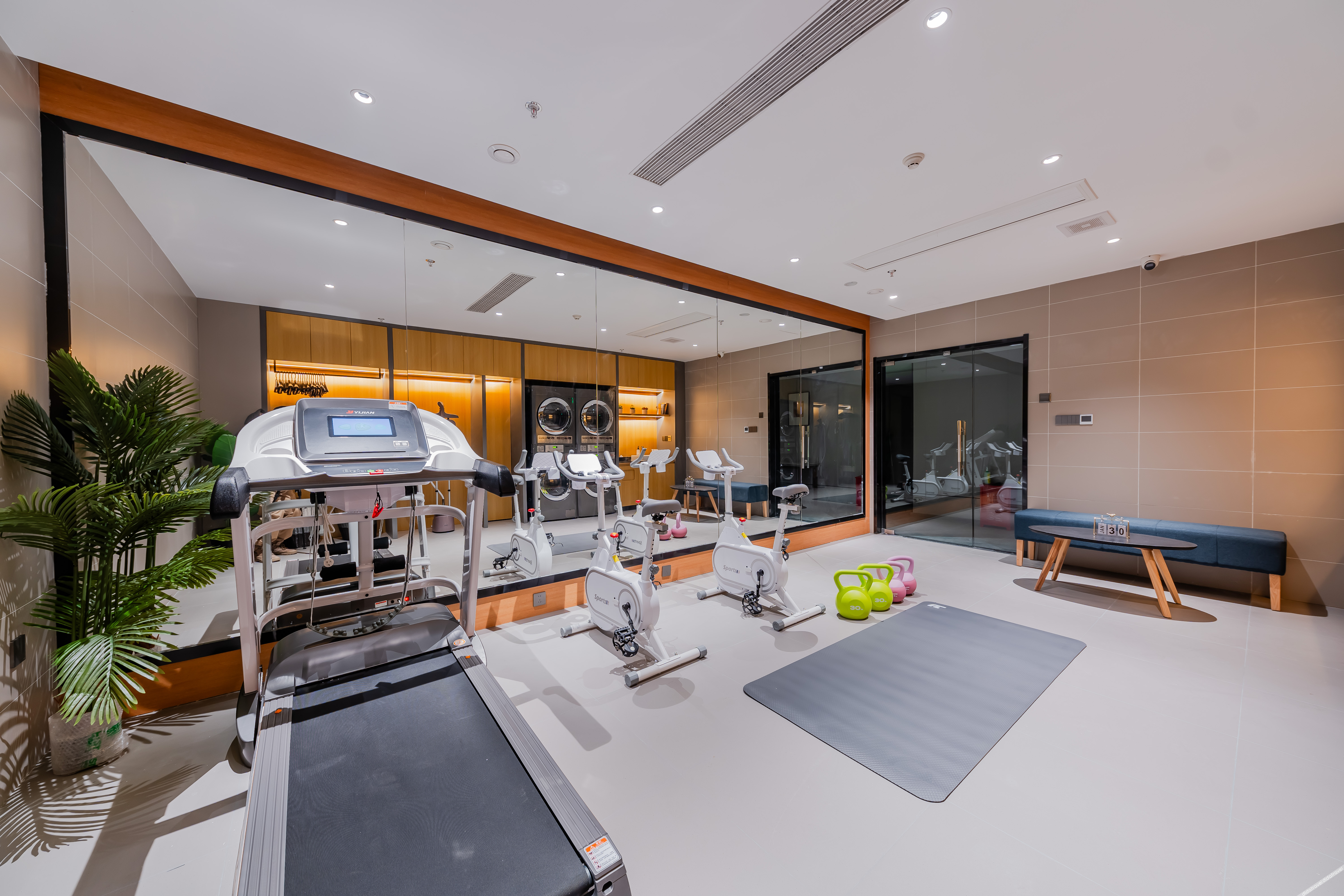 Homeinn Selected Hotel (Nanjing Zhongcai Logistics Dongqi Road Metro Station) 3*