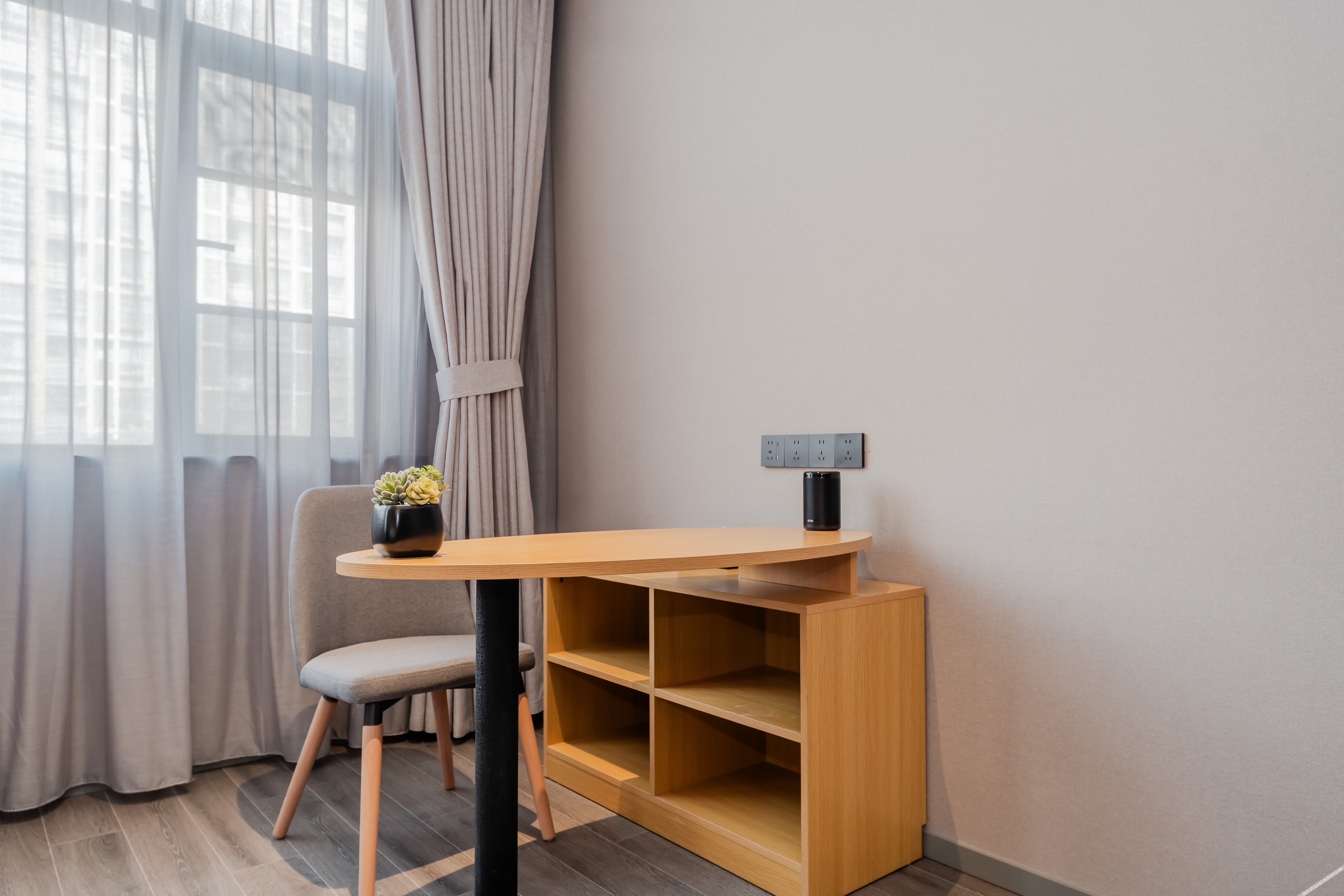 Homeinn Selected Hotel (Nanjing Zhongcai Logistics Dongqi Road Metro Station) 3*