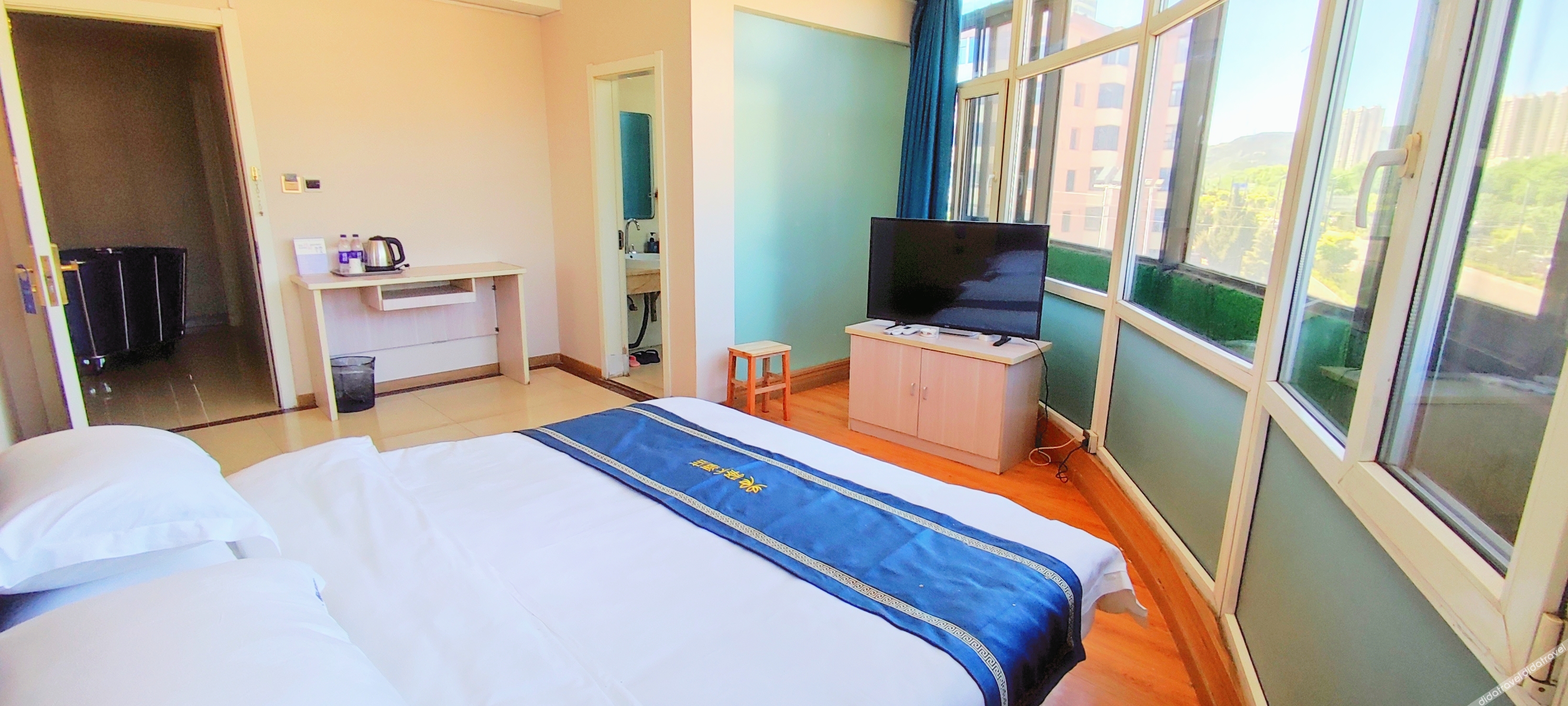 Home Inn Yihe Hotel (Taiyuan Gujiao Bus Station Municipal Government) 2*