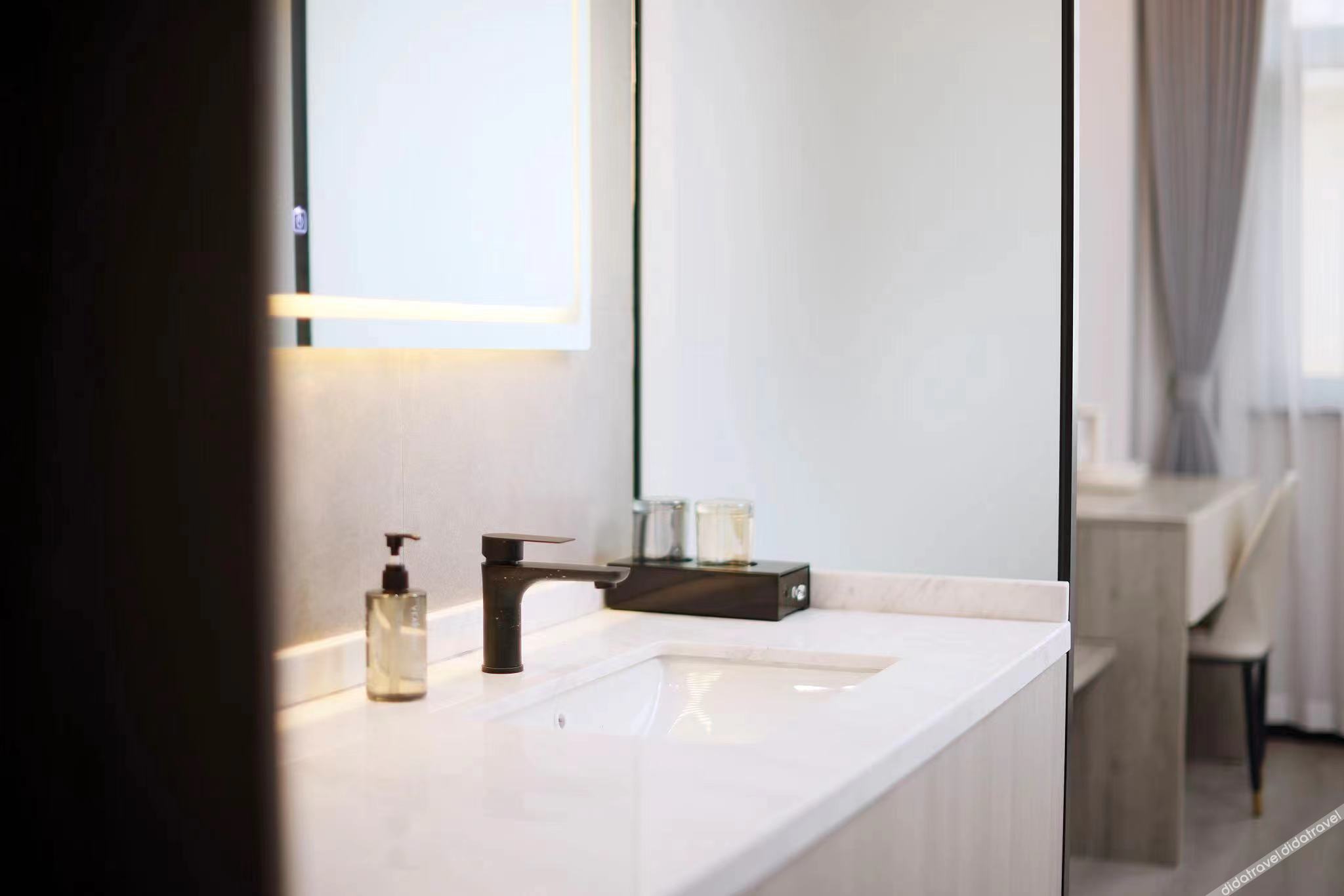 Homeinn Pebble Hotel (Nanjing Maigaoqiao Subway Station) 2*