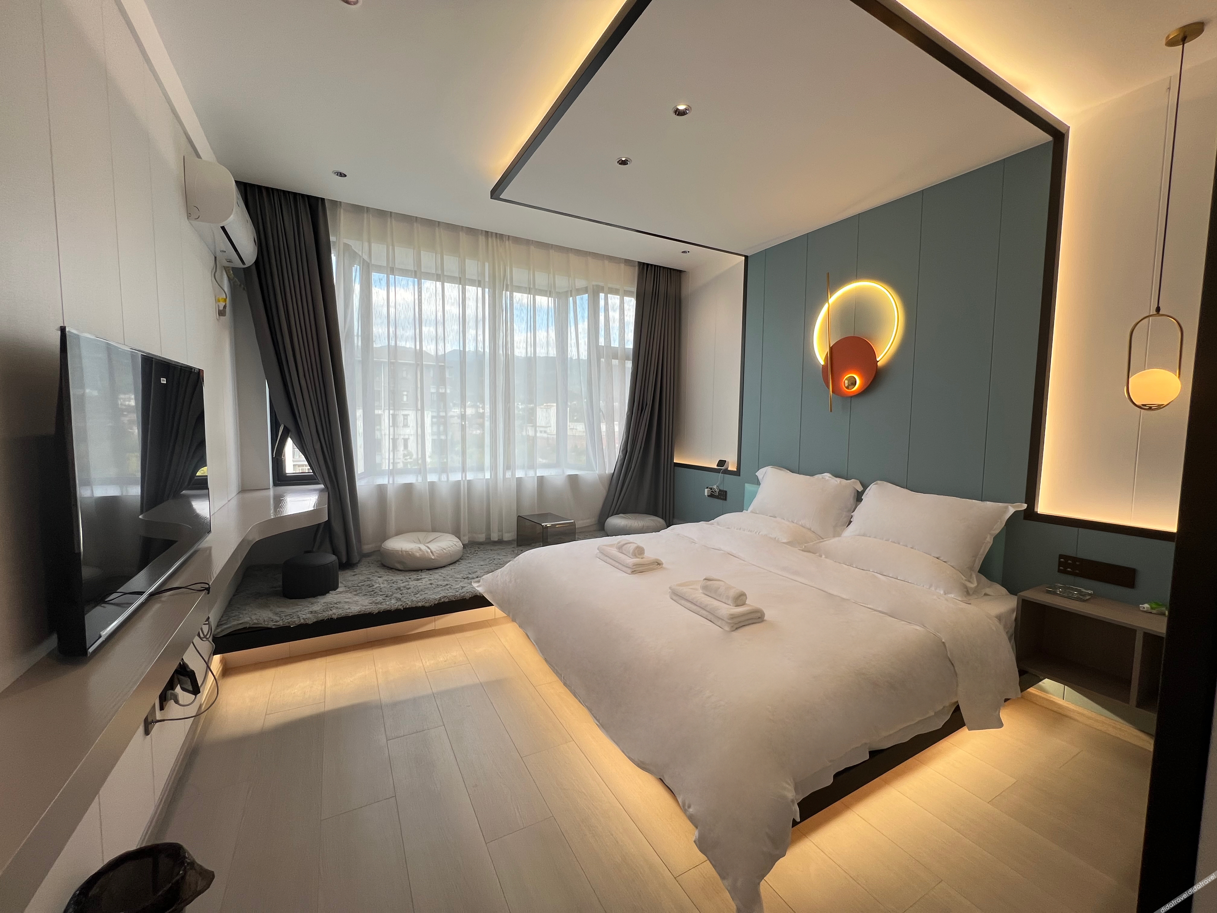 Rujia Huayi Select Hotel (Dali Weishan Gucheng) 2*