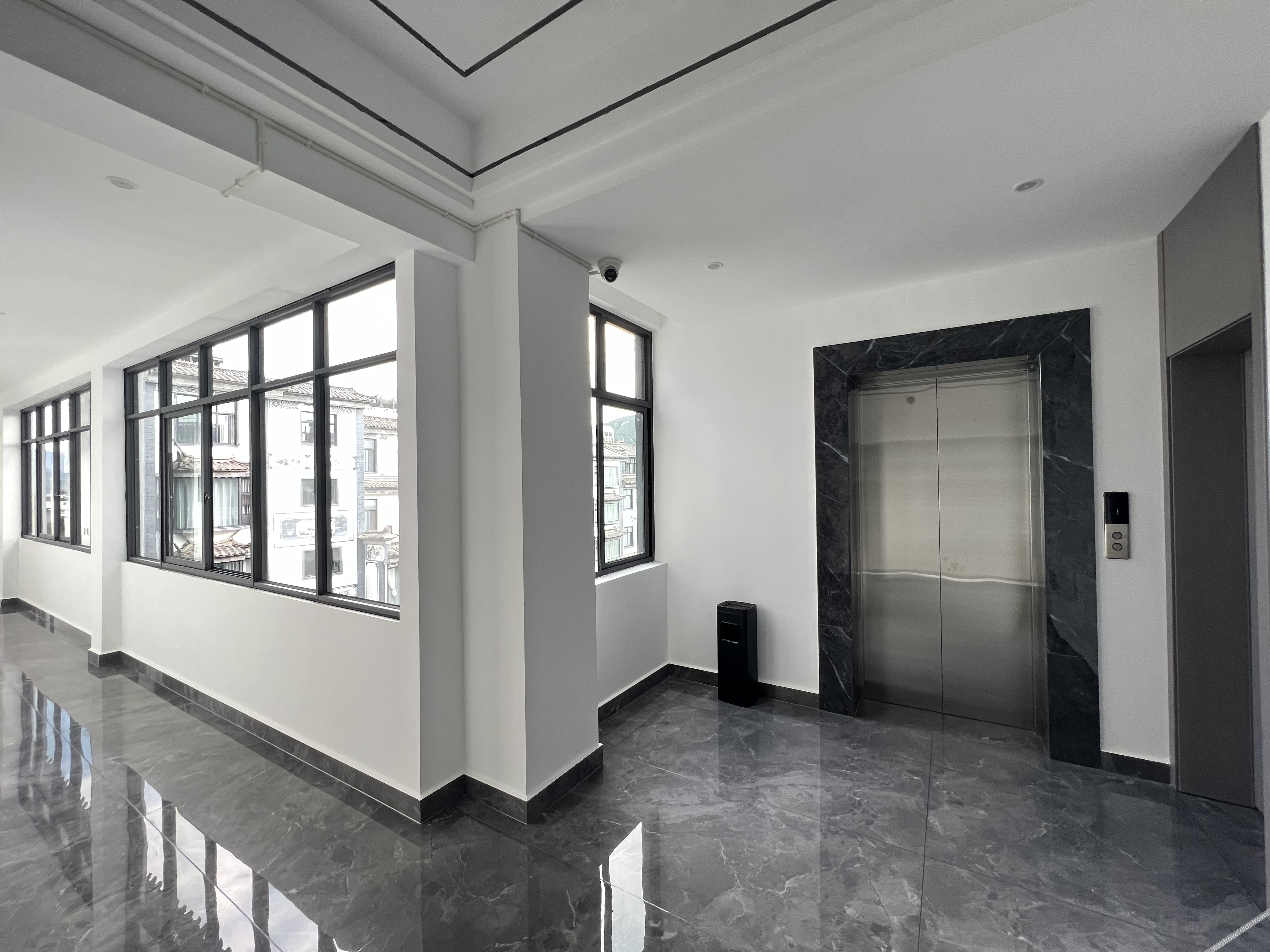 Rujia Huayi Select Hotel (Dali Weishan Gucheng) 2*