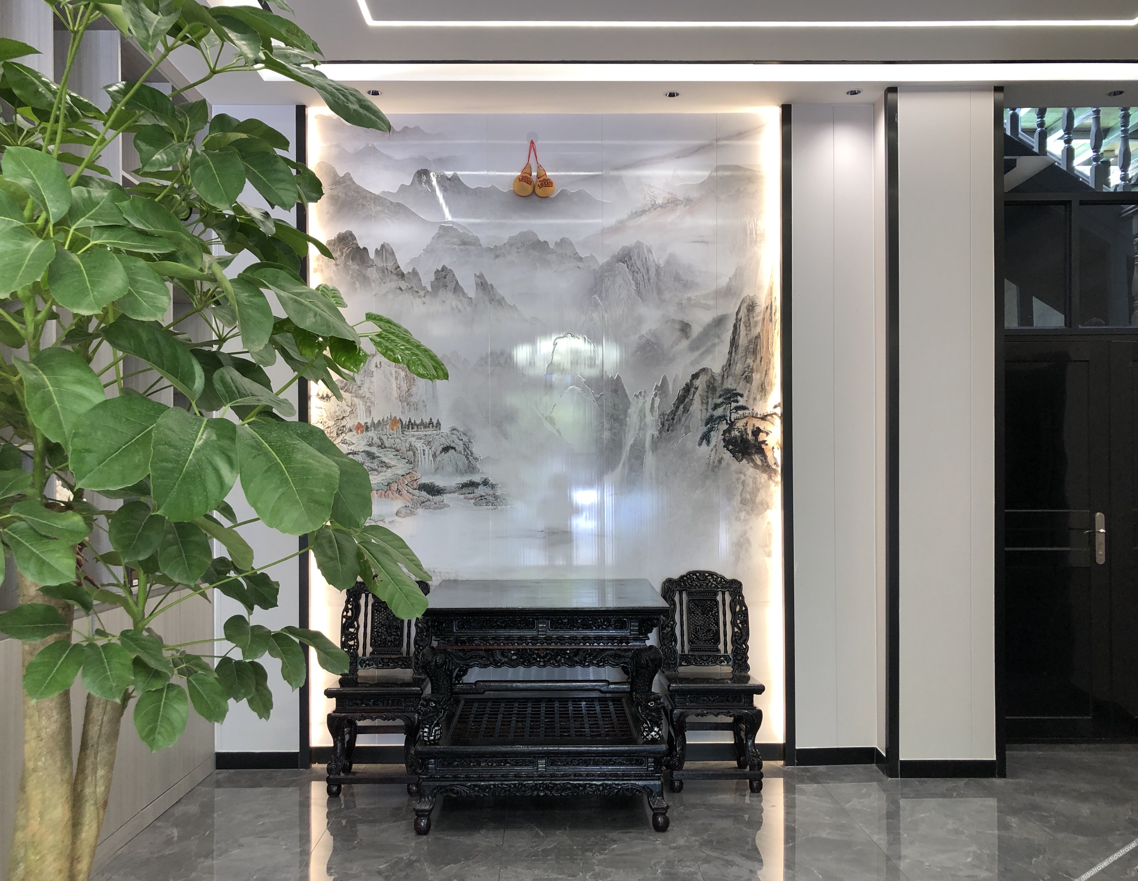 Rujia Huayi Select Hotel (Dali Weishan Gucheng) 2*