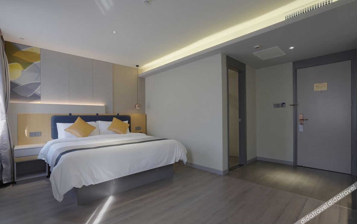 Homeinn Selected Hotel (Harbin Dongda Street The First Affiliated Hospital Metro Station) 3*