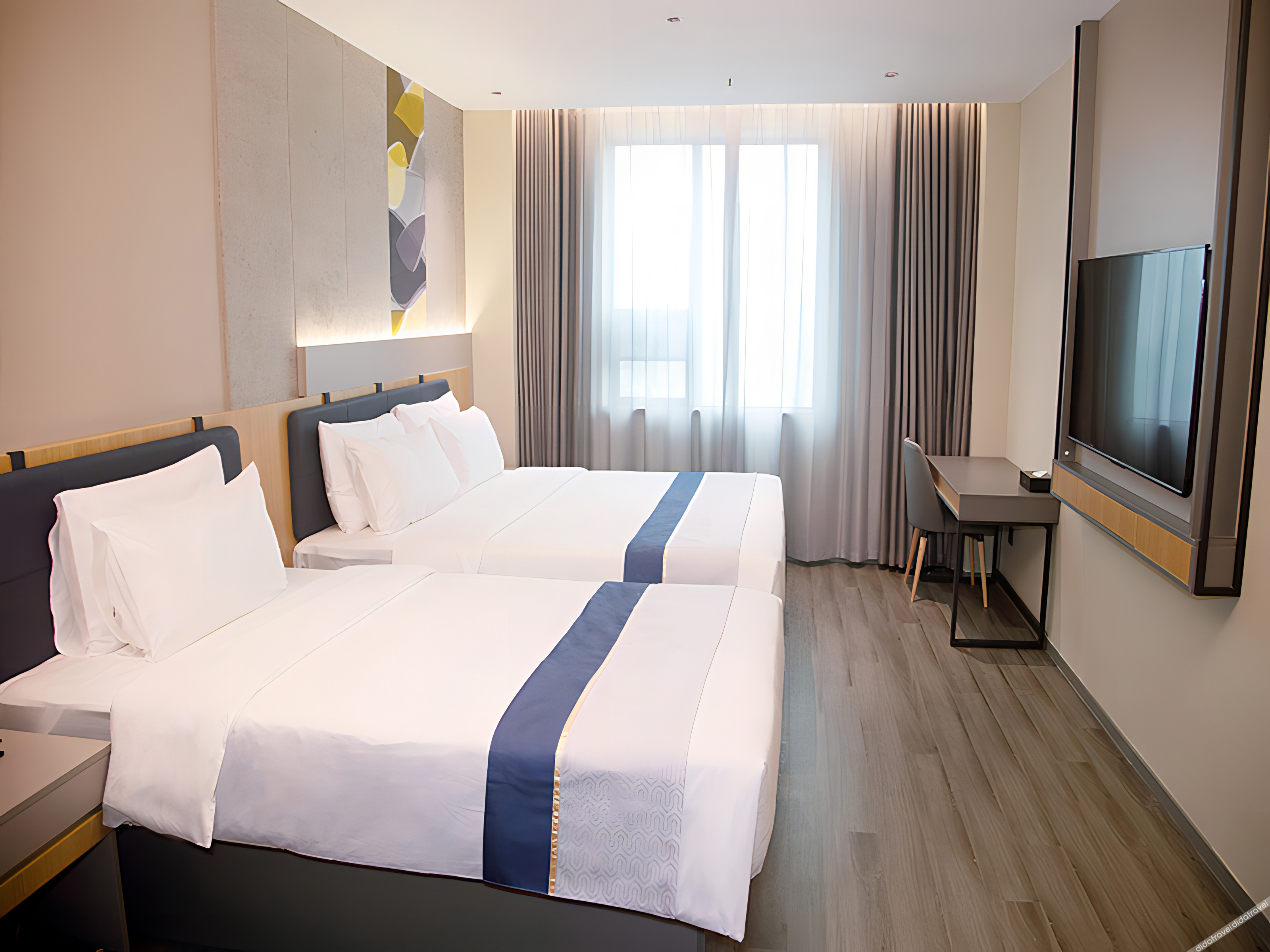 Homeinn Selected Hotel (Shiyan Renmin South Road Sanyan) 3*