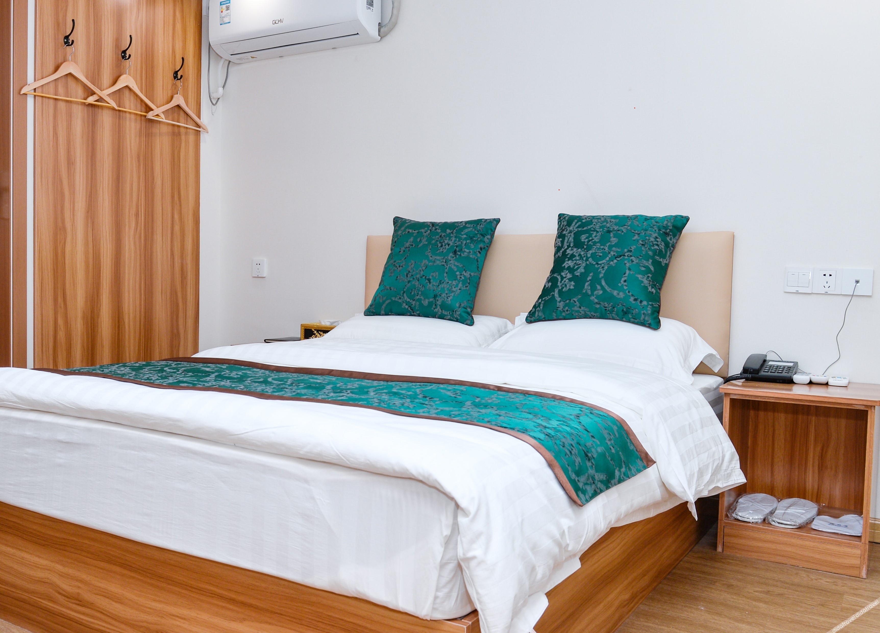 Home Inn Pebble Hotel (Suzhou Luzhi) 2*