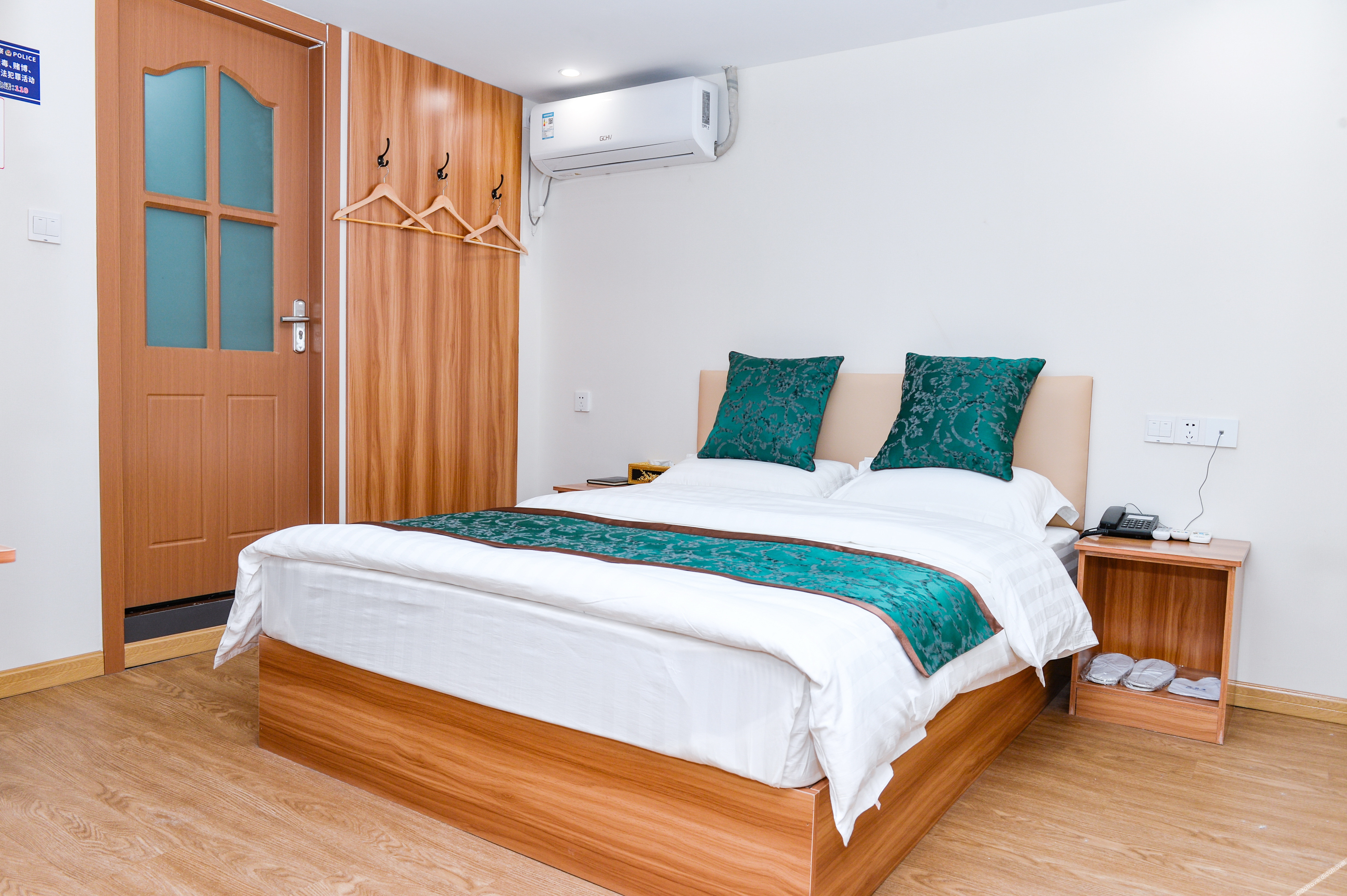 Home Inn Pebble Hotel (Suzhou Luzhi) 2*