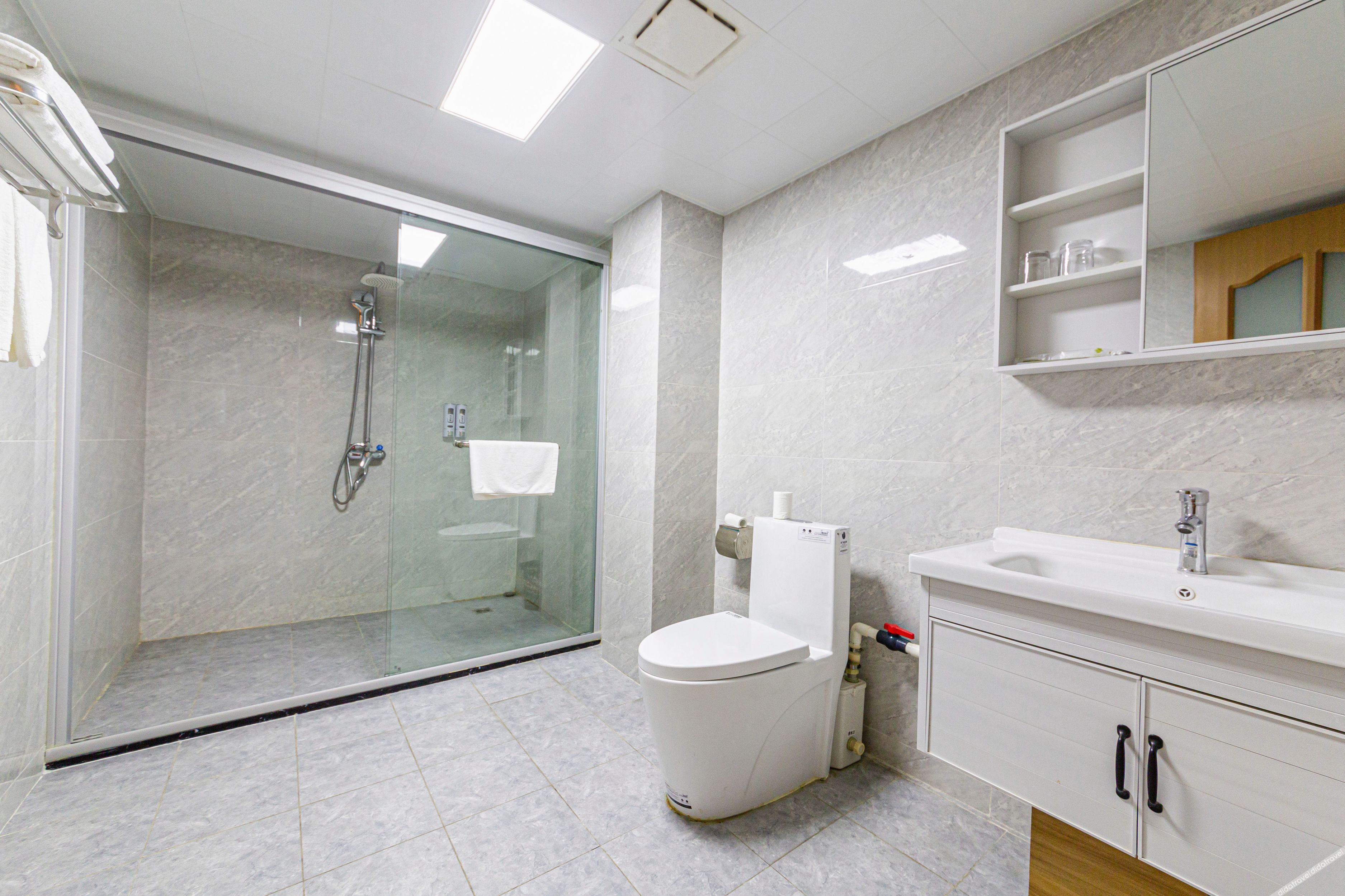 Home Inn Pebble Hotel (Suzhou Luzhi) 2*
