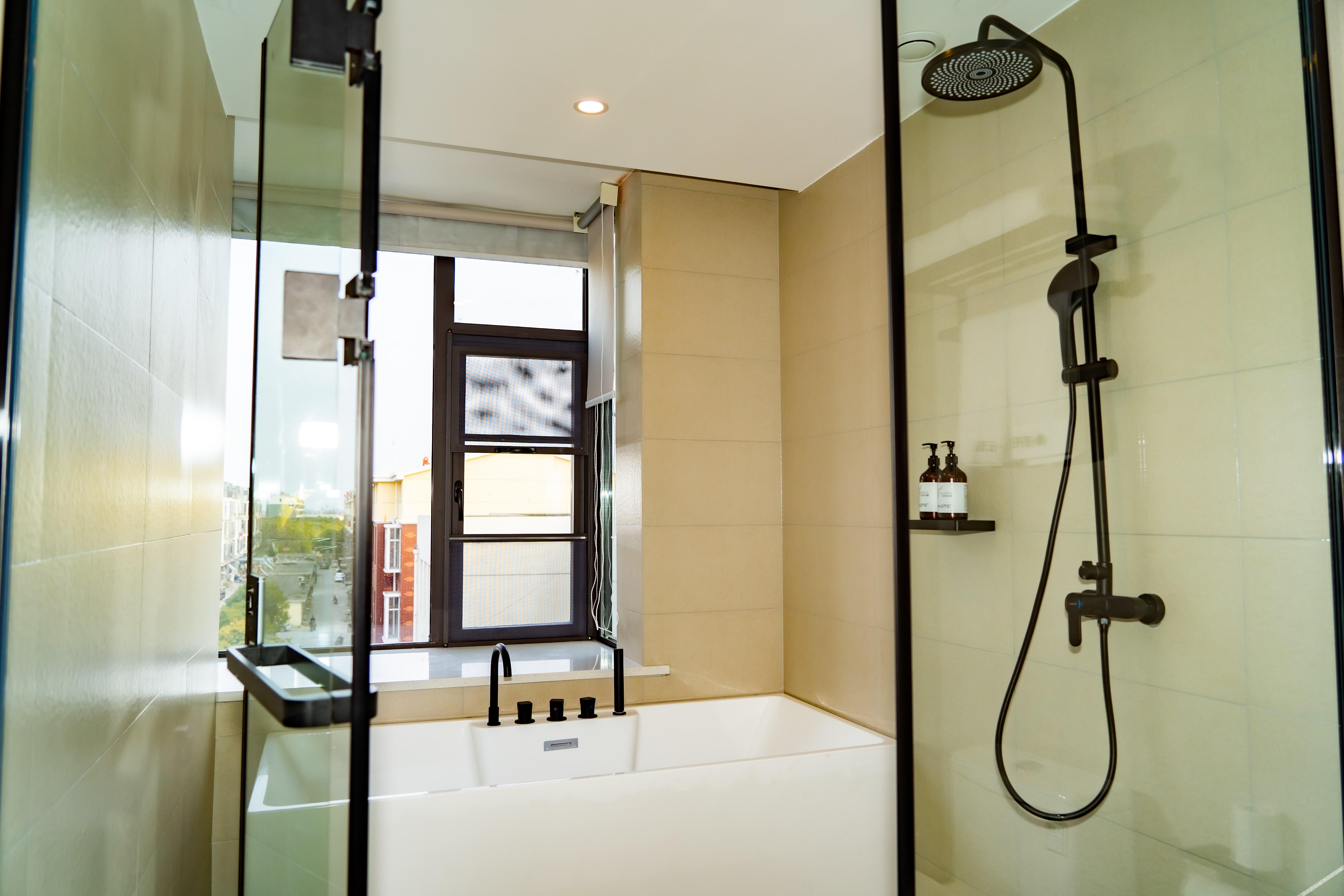 Home Inn Yubai Yun Hotel (Xinghua Zhouzhuang Town) 2*
