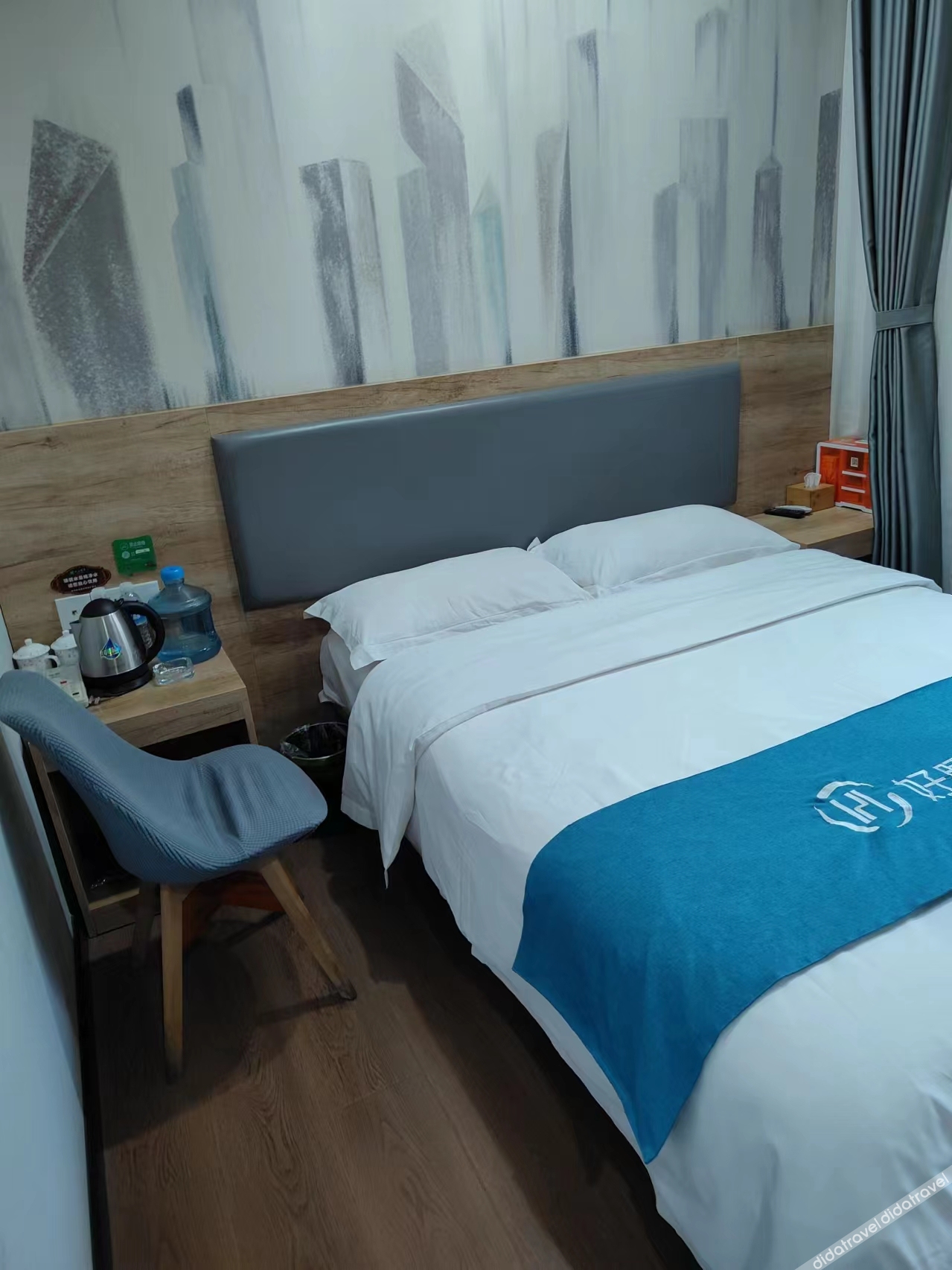 Huaxuan Hotel (Haixing Hai'an Road Branch) 2*