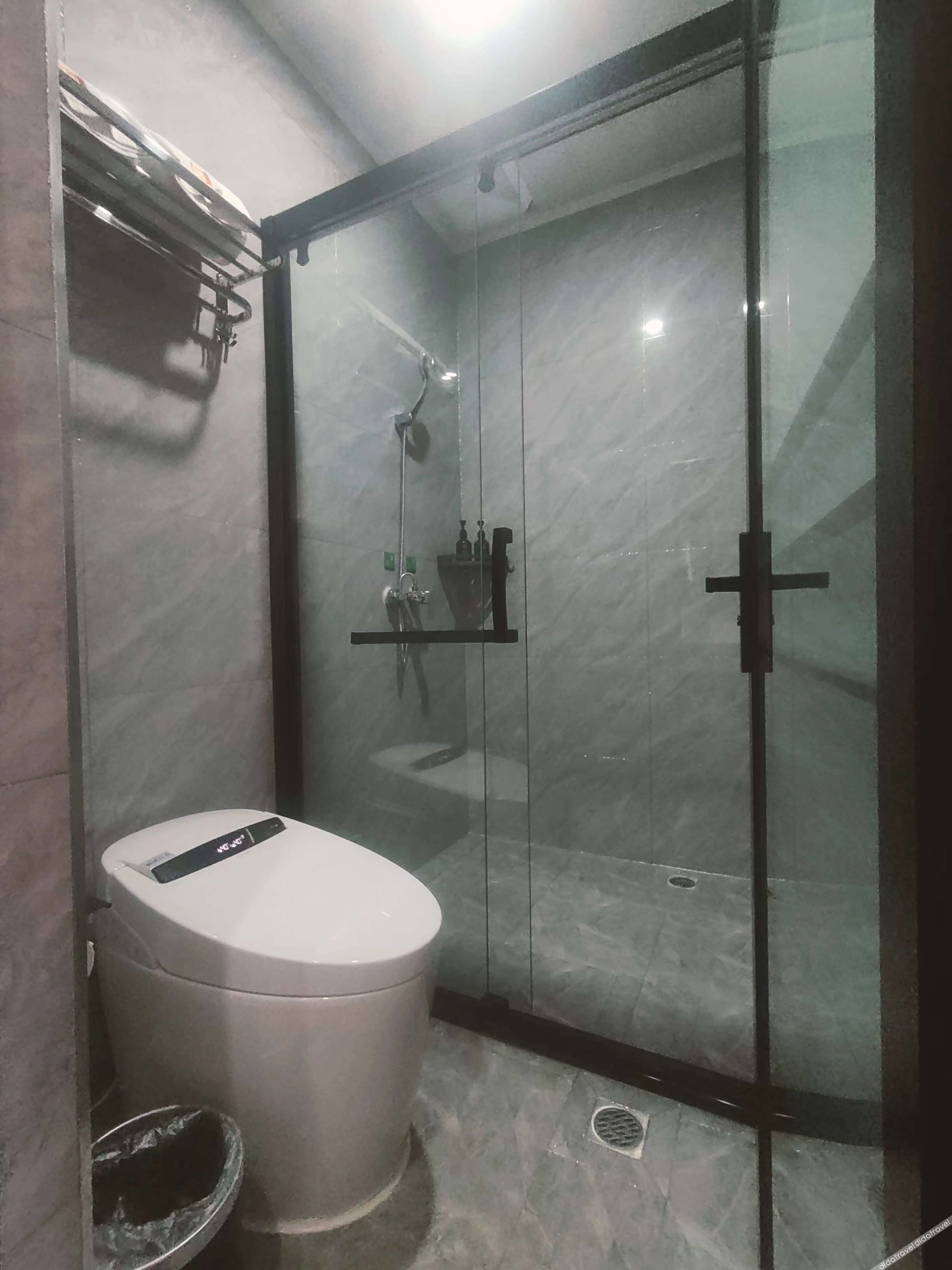Huaxuan Hotel (Haixing Hai'an Road Branch) 2*