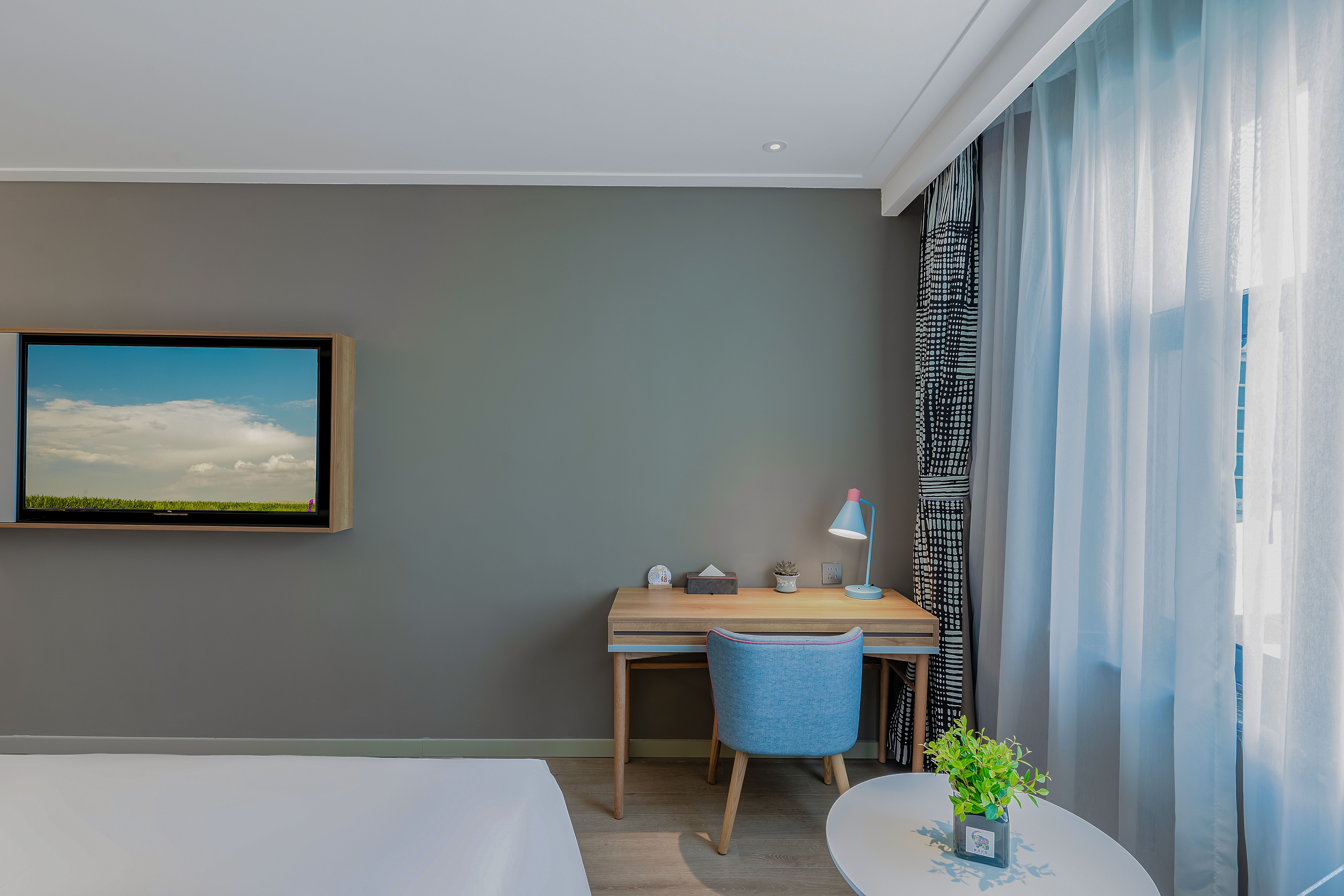 Homeinn ·neo (Aksu Taibai Shopping Center) 3*