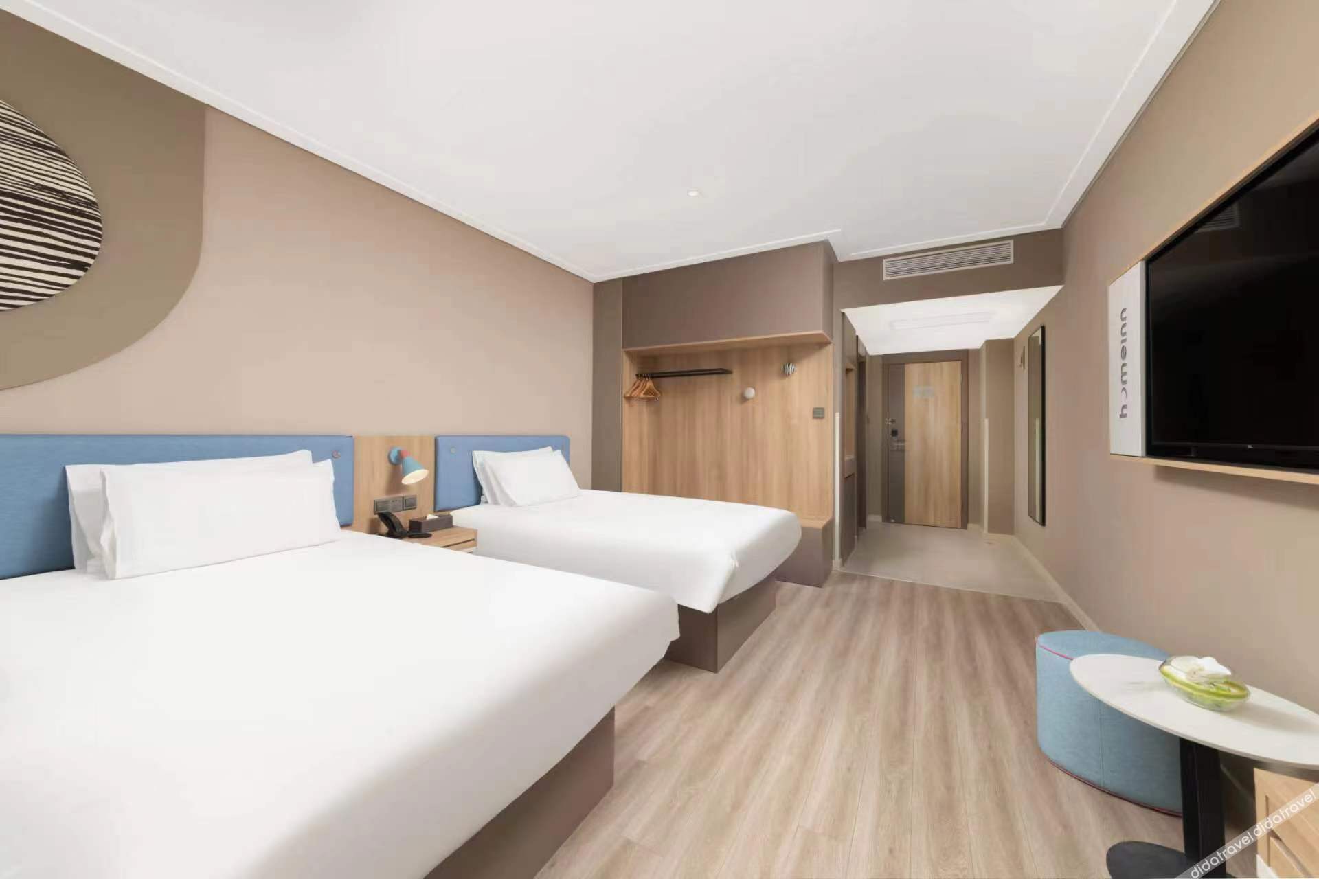 Homeinn ·neo (Aksu Taibai Shopping Center) 3*