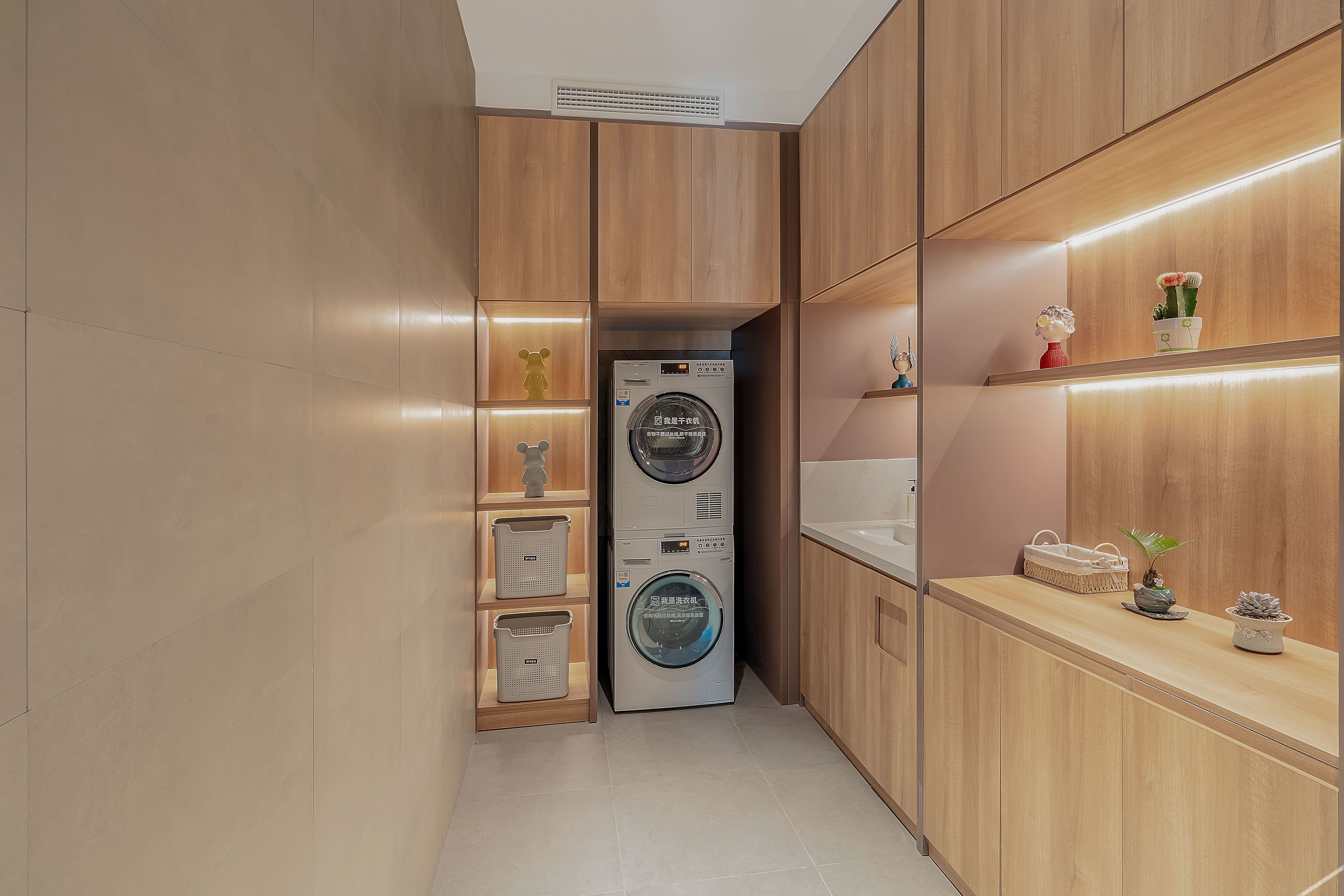 Homeinn ·neo (Aksu Taibai Shopping Center) 3*
