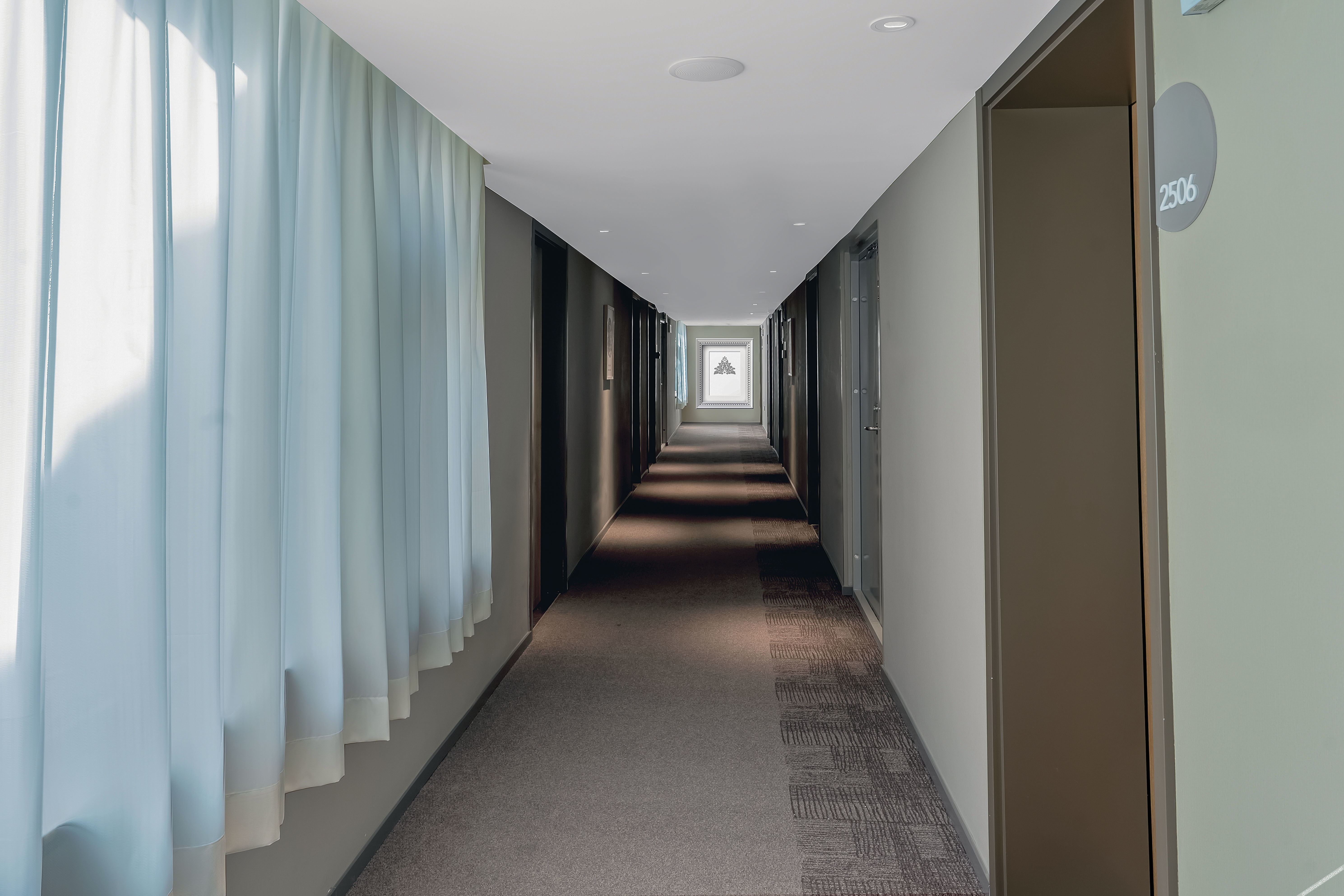 Homeinn ·neo (Aksu Taibai Shopping Center) 3*